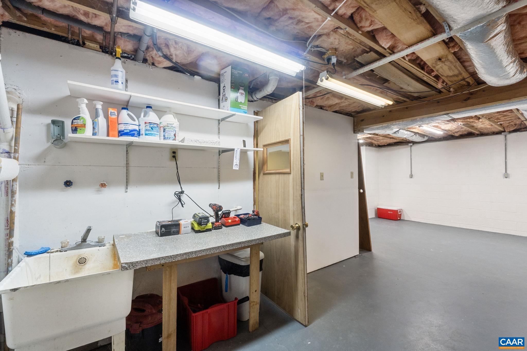 LAKE MONTICELLO - Residential