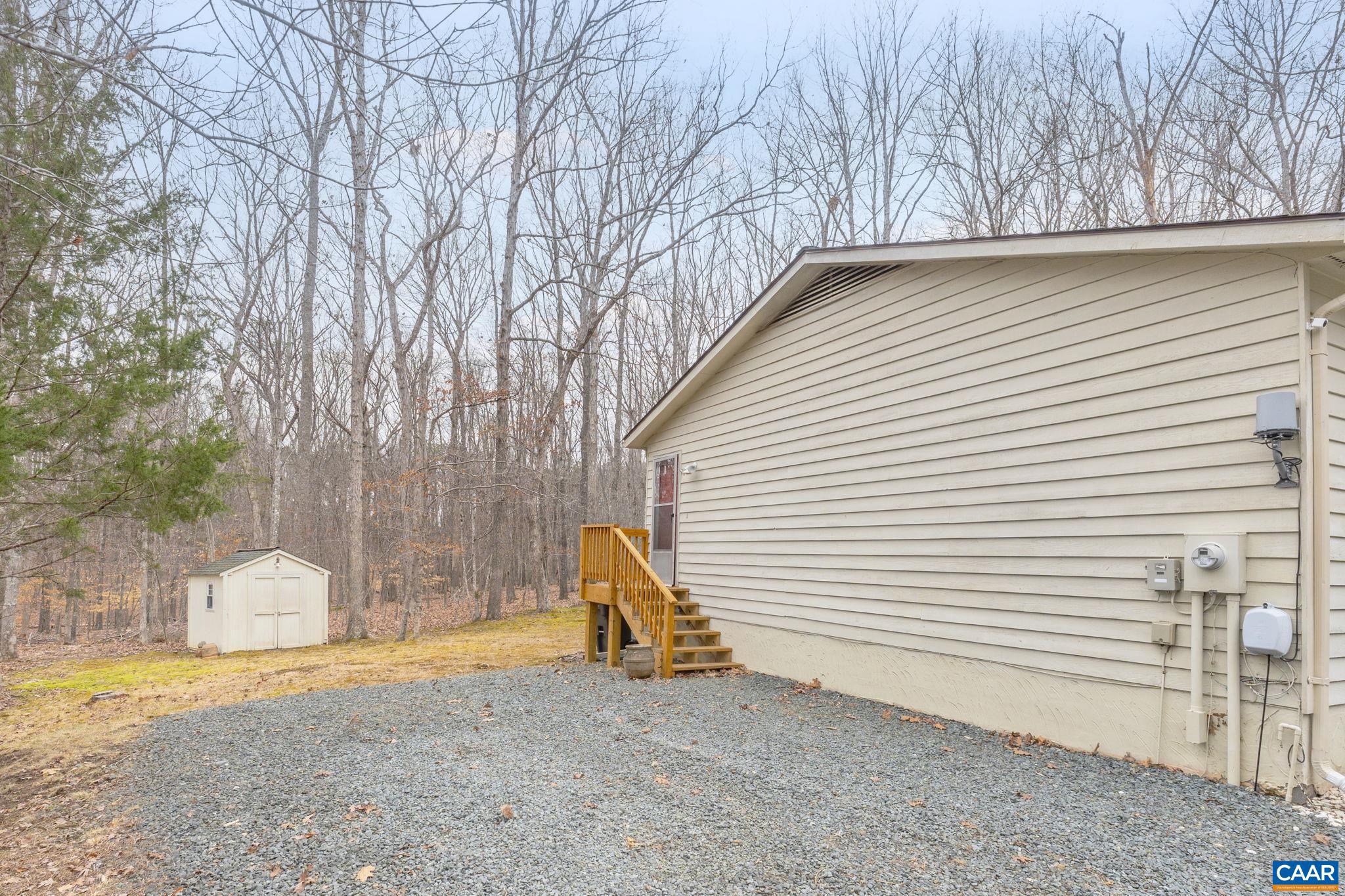 LAKE MONTICELLO - Residential