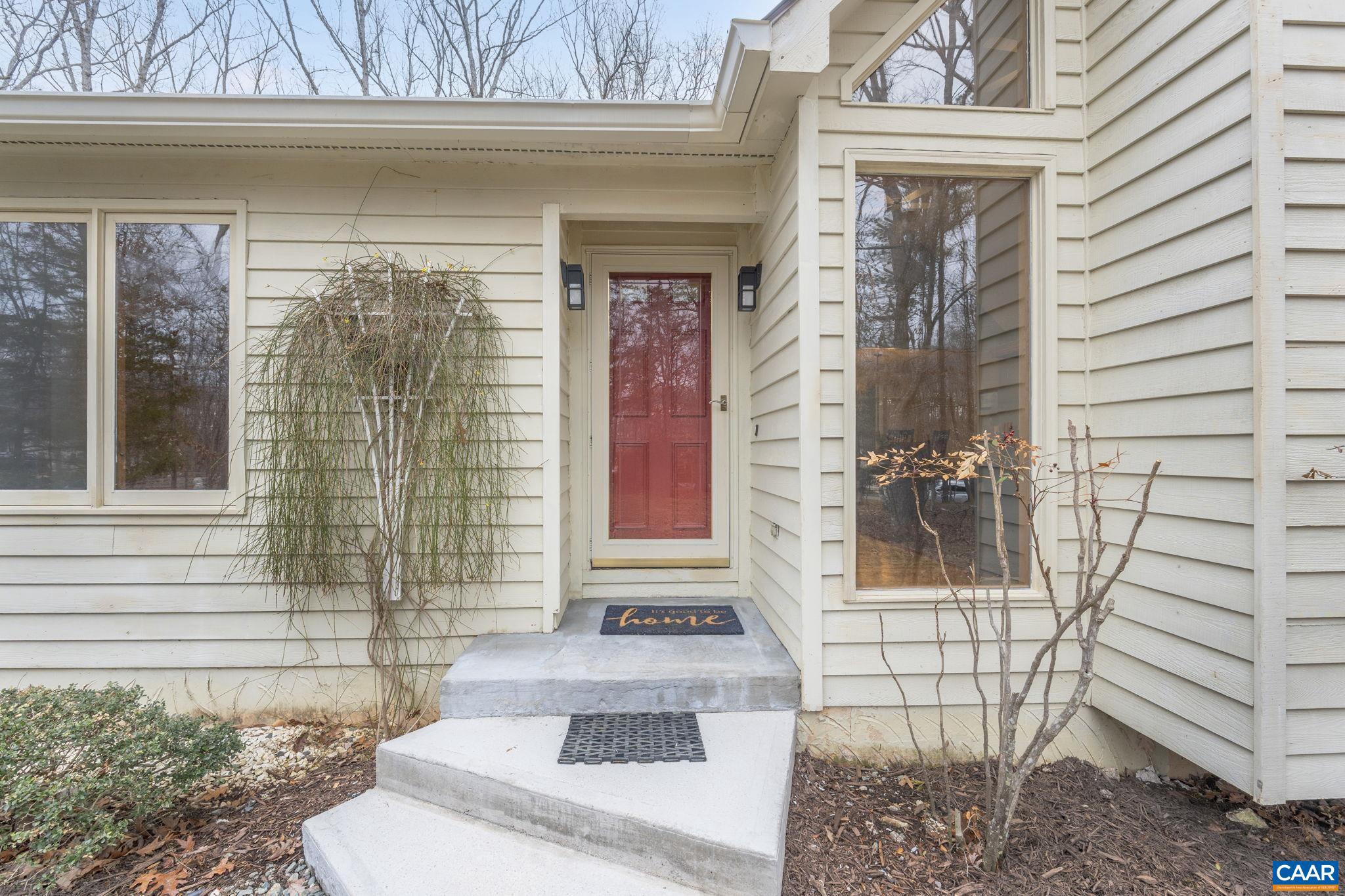 LAKE MONTICELLO - Residential