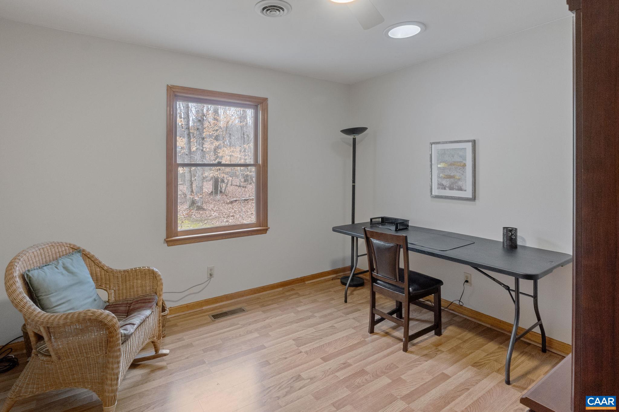 LAKE MONTICELLO - Residential