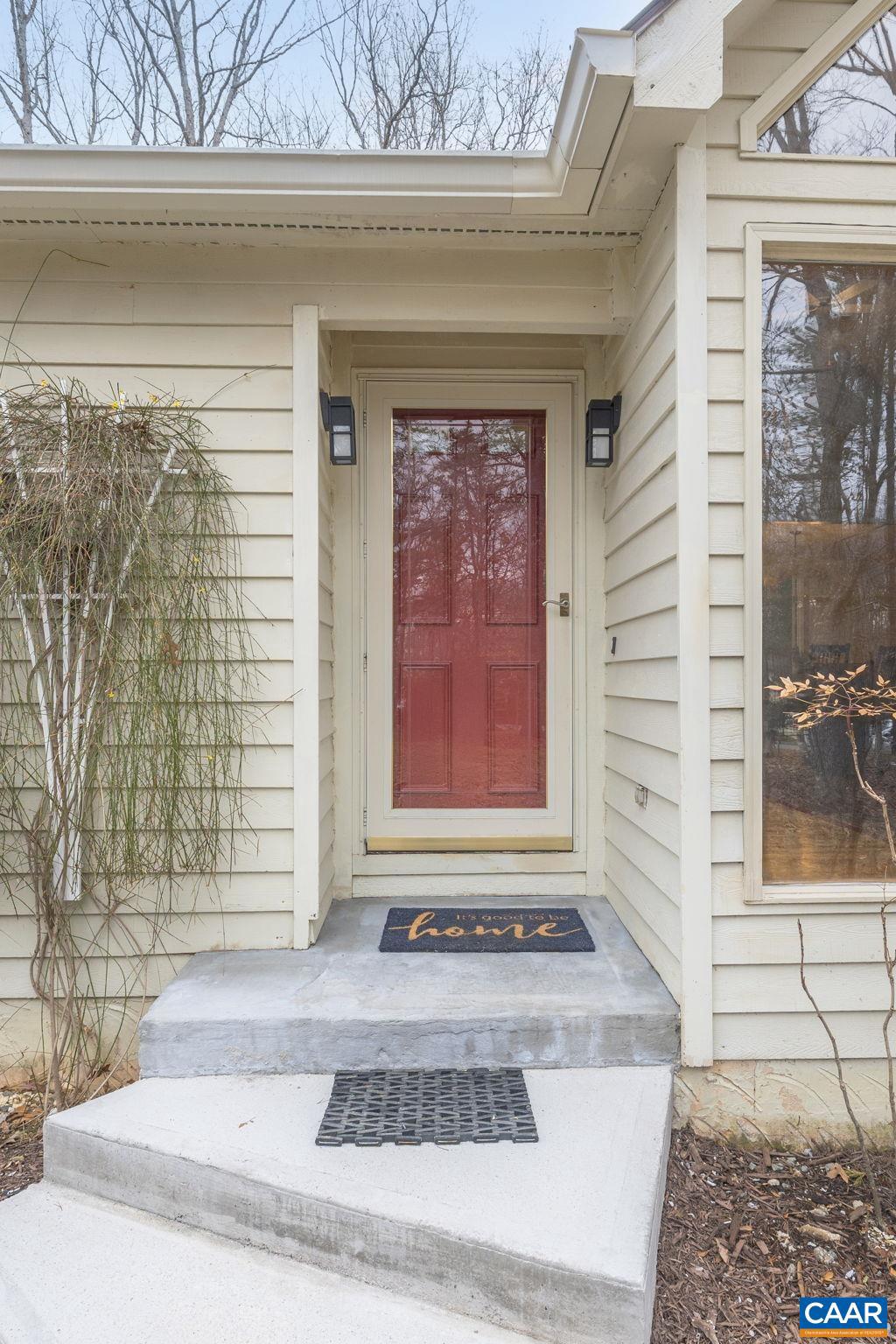 LAKE MONTICELLO - Residential