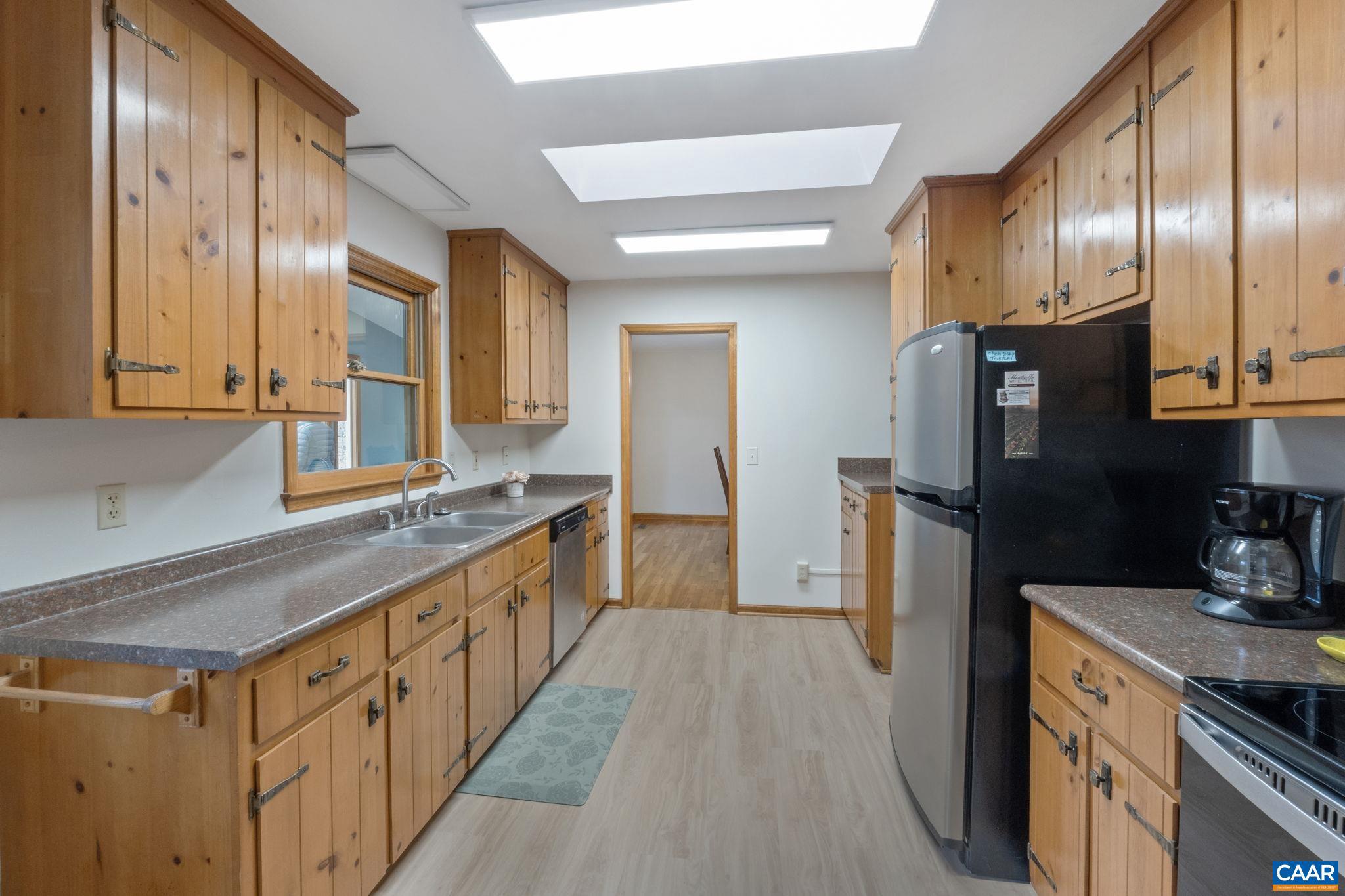 LAKE MONTICELLO - Residential