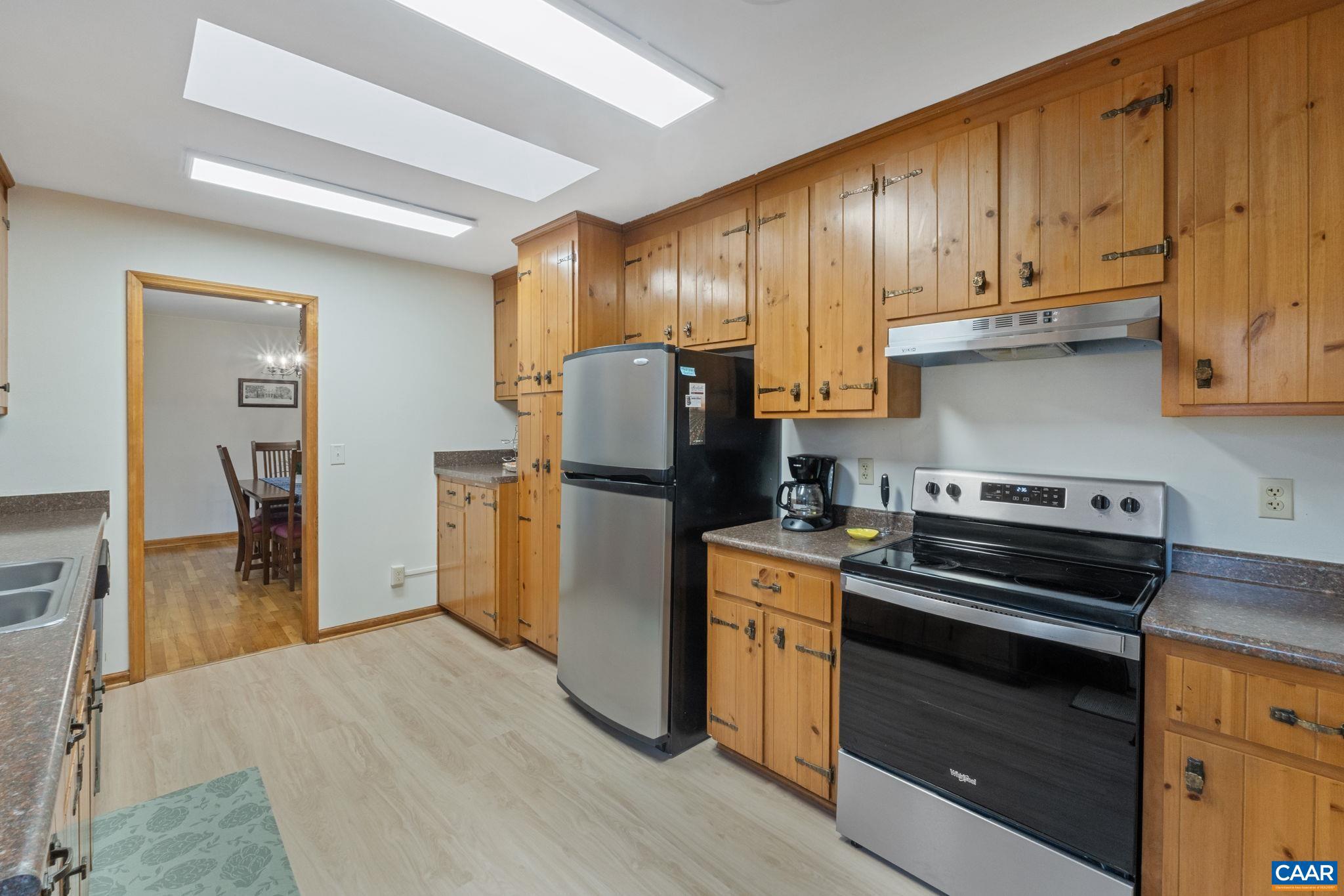 LAKE MONTICELLO - Residential