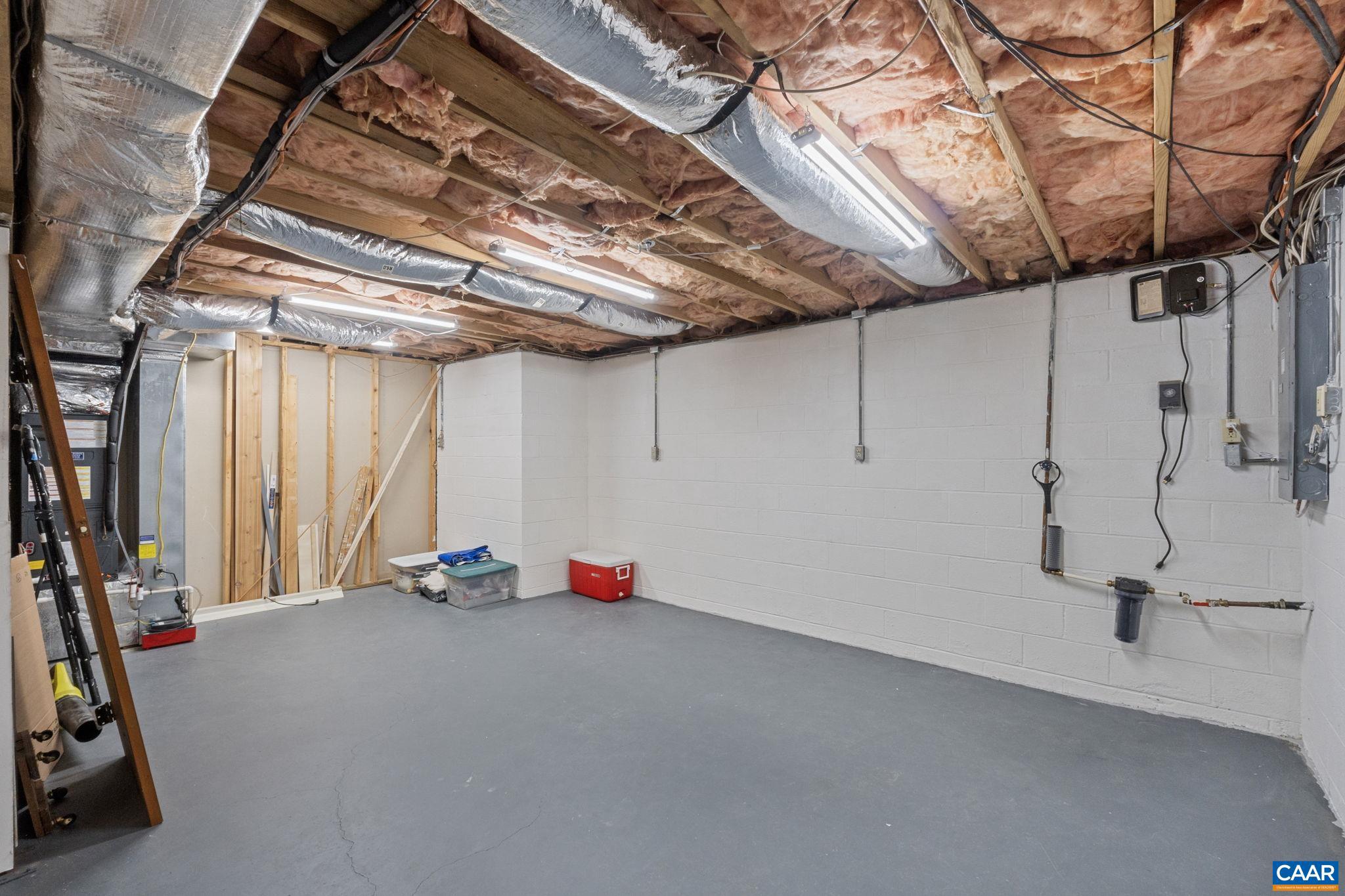 LAKE MONTICELLO - Residential