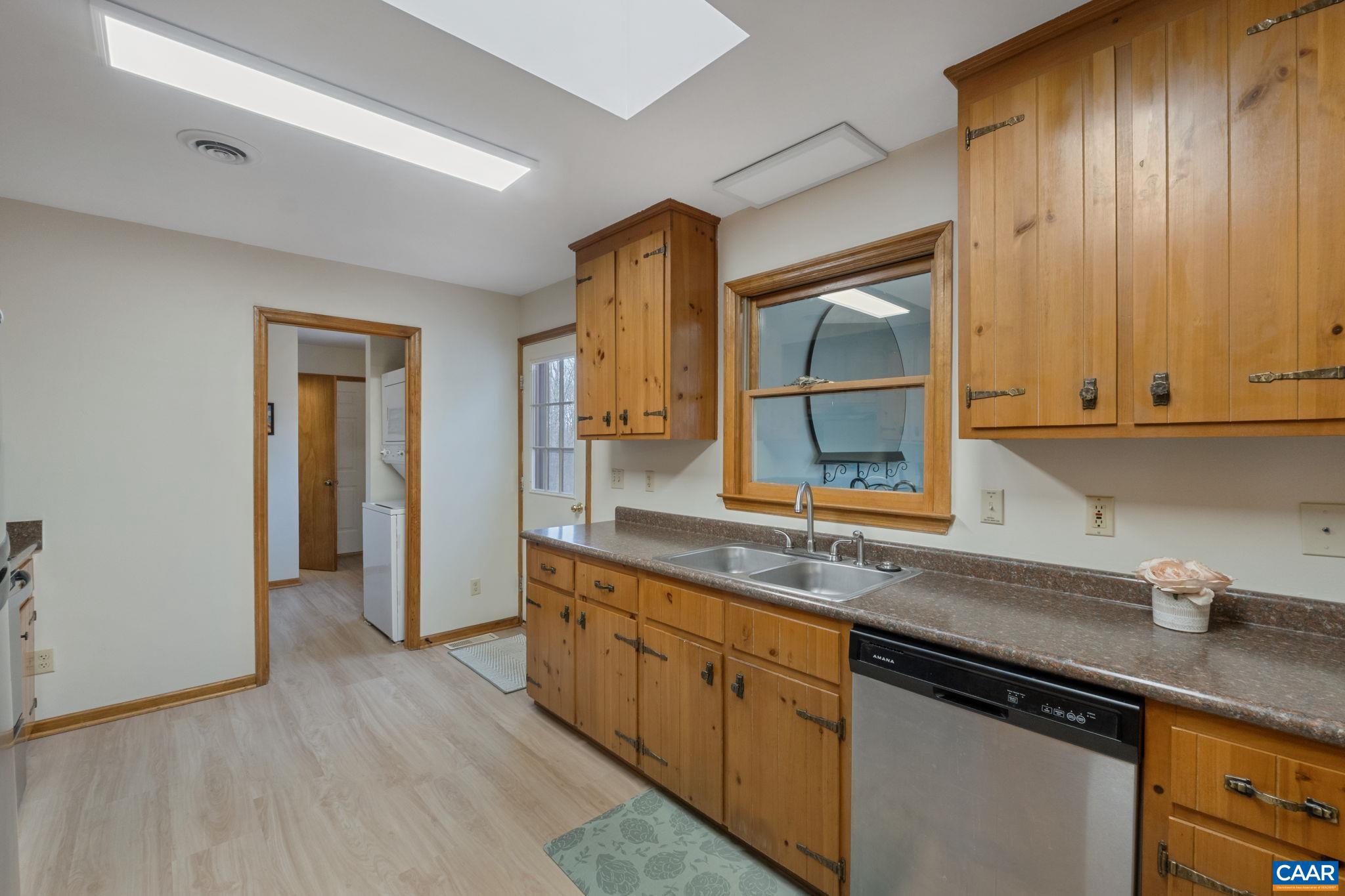 LAKE MONTICELLO - Residential