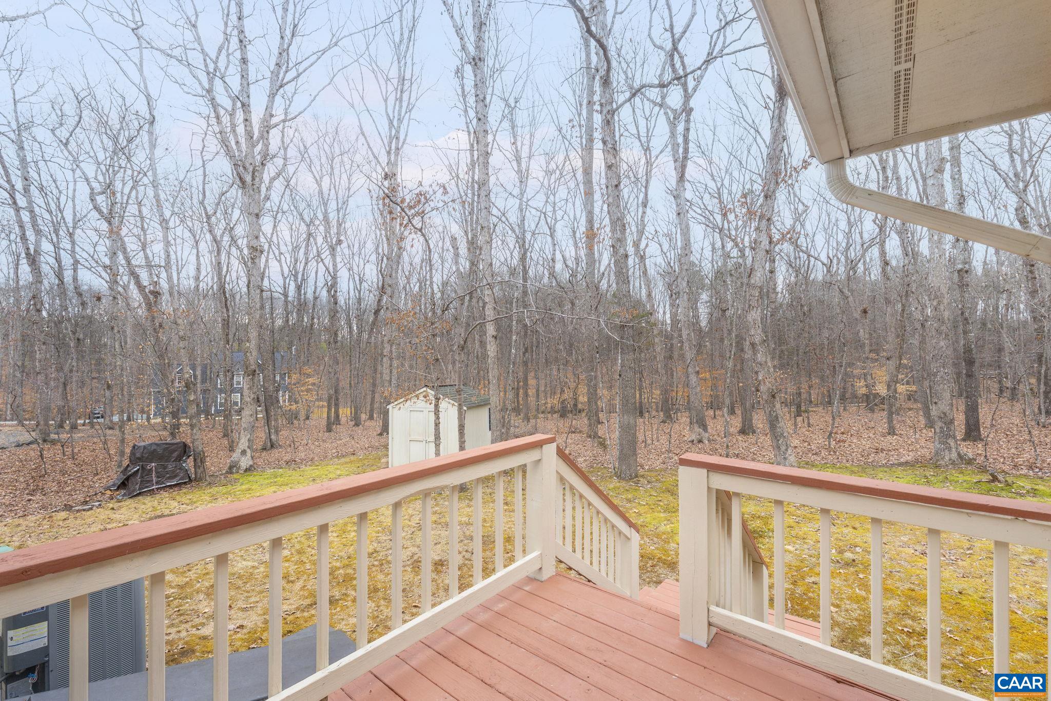 LAKE MONTICELLO - Residential