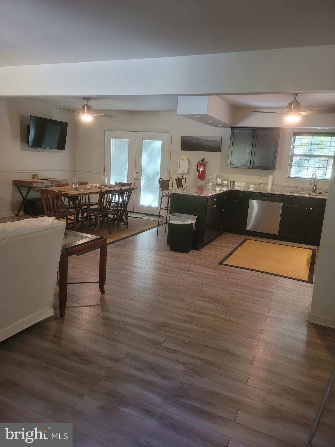 BLUFF POINT - Residential