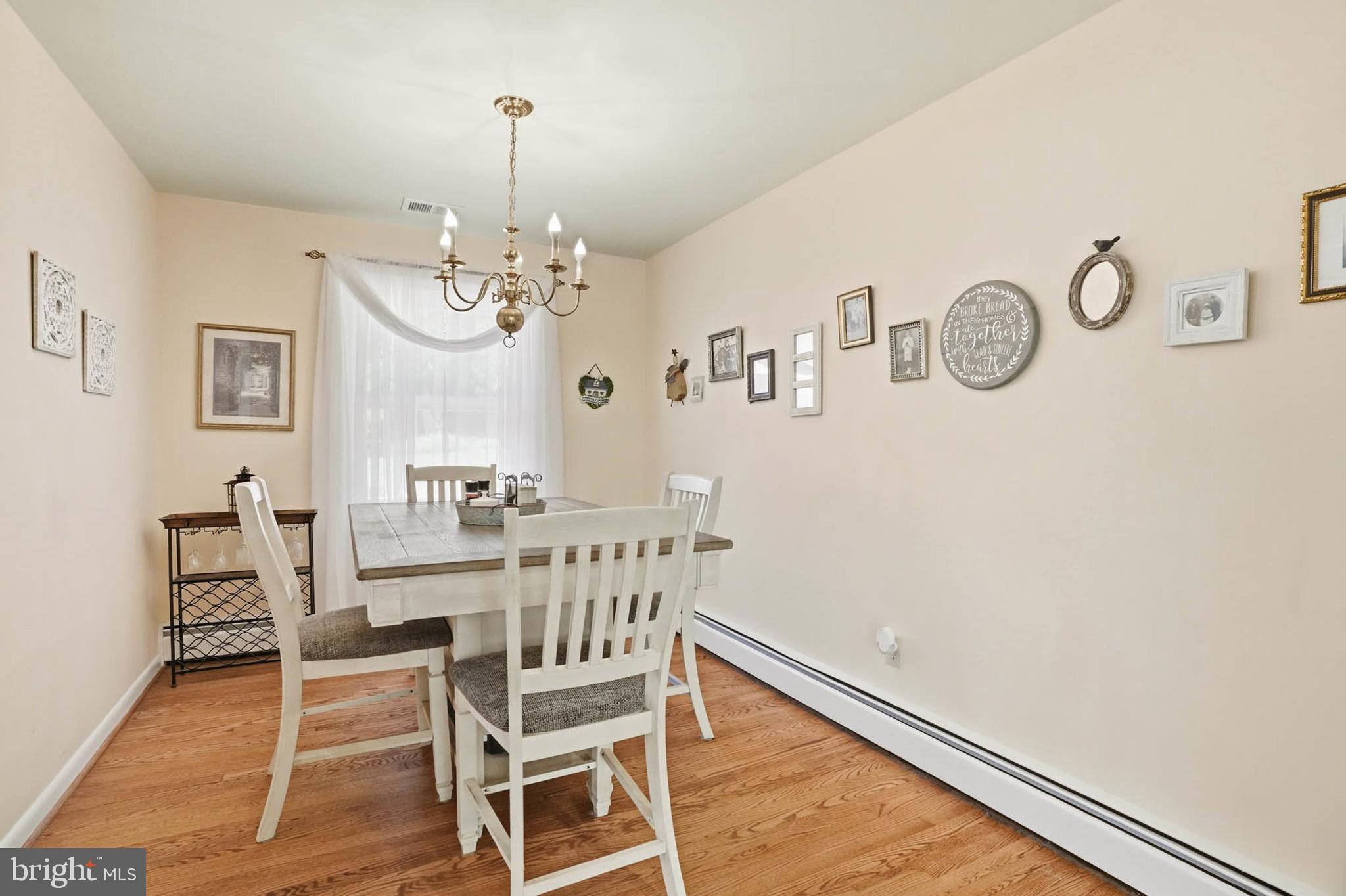 LAYTONSVILLE OUTSIDE - Residential