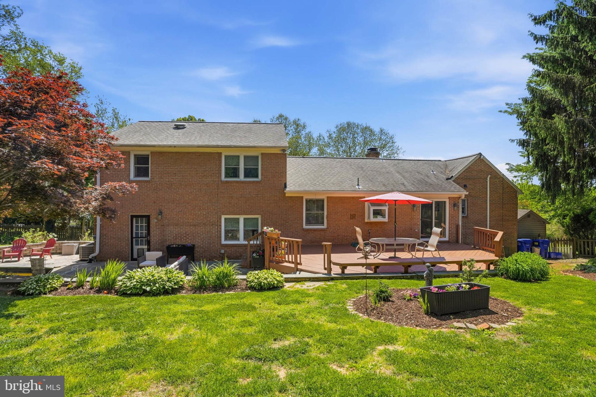 LAYTONSVILLE OUTSIDE - Residential