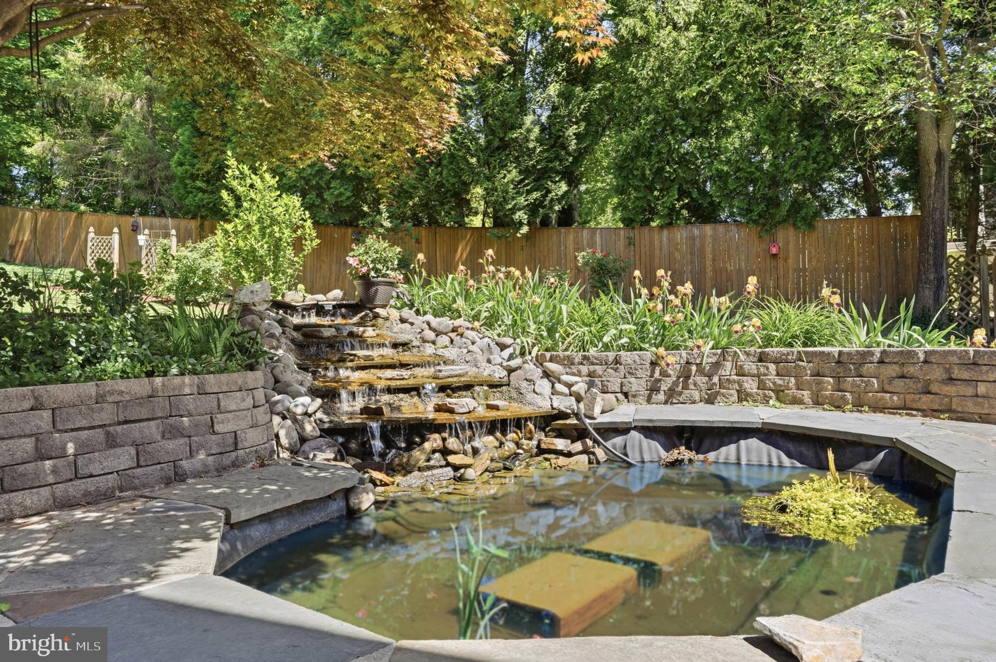 LAYTONSVILLE OUTSIDE - Residential