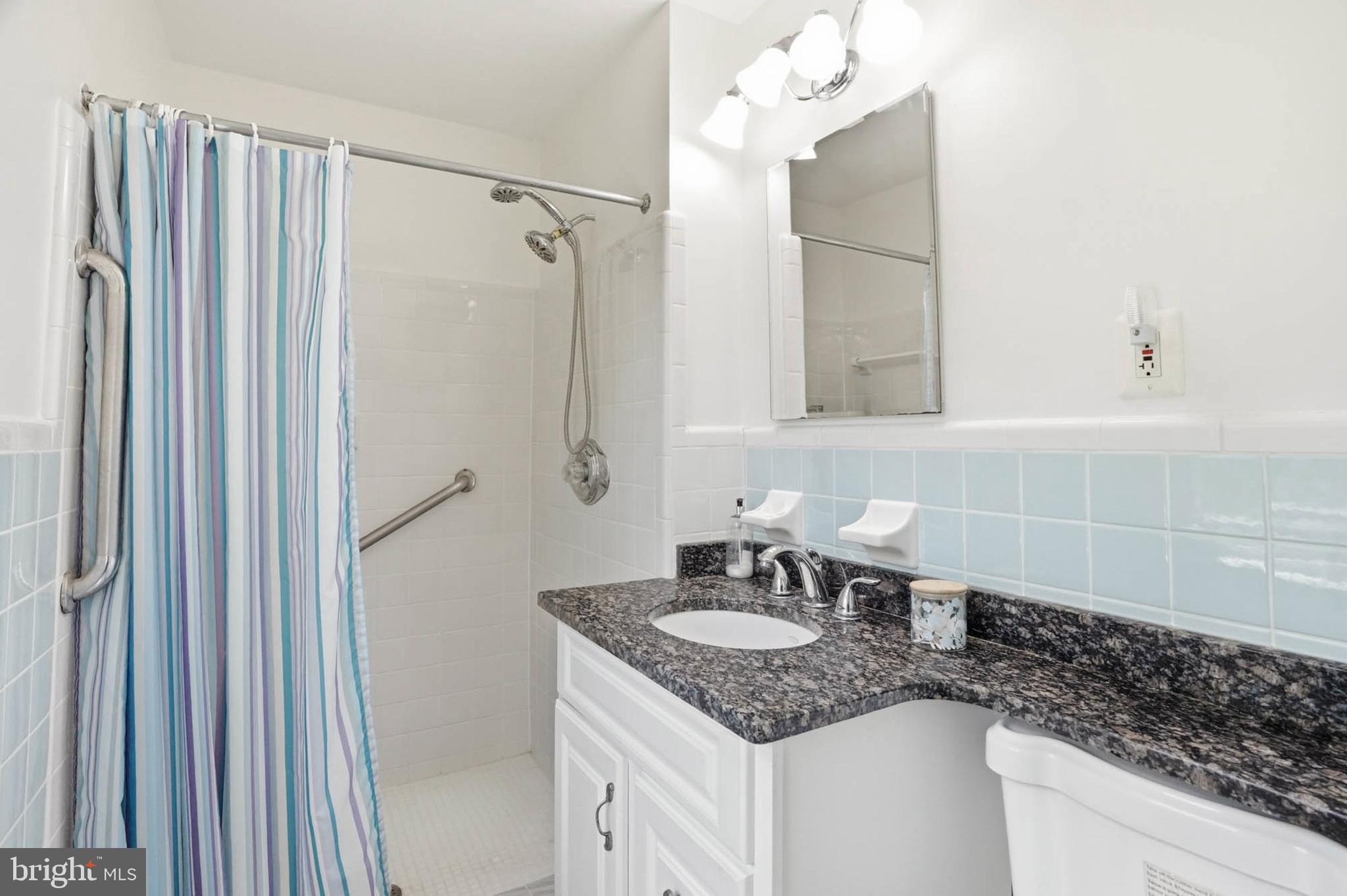 LAYTONSVILLE OUTSIDE - Residential