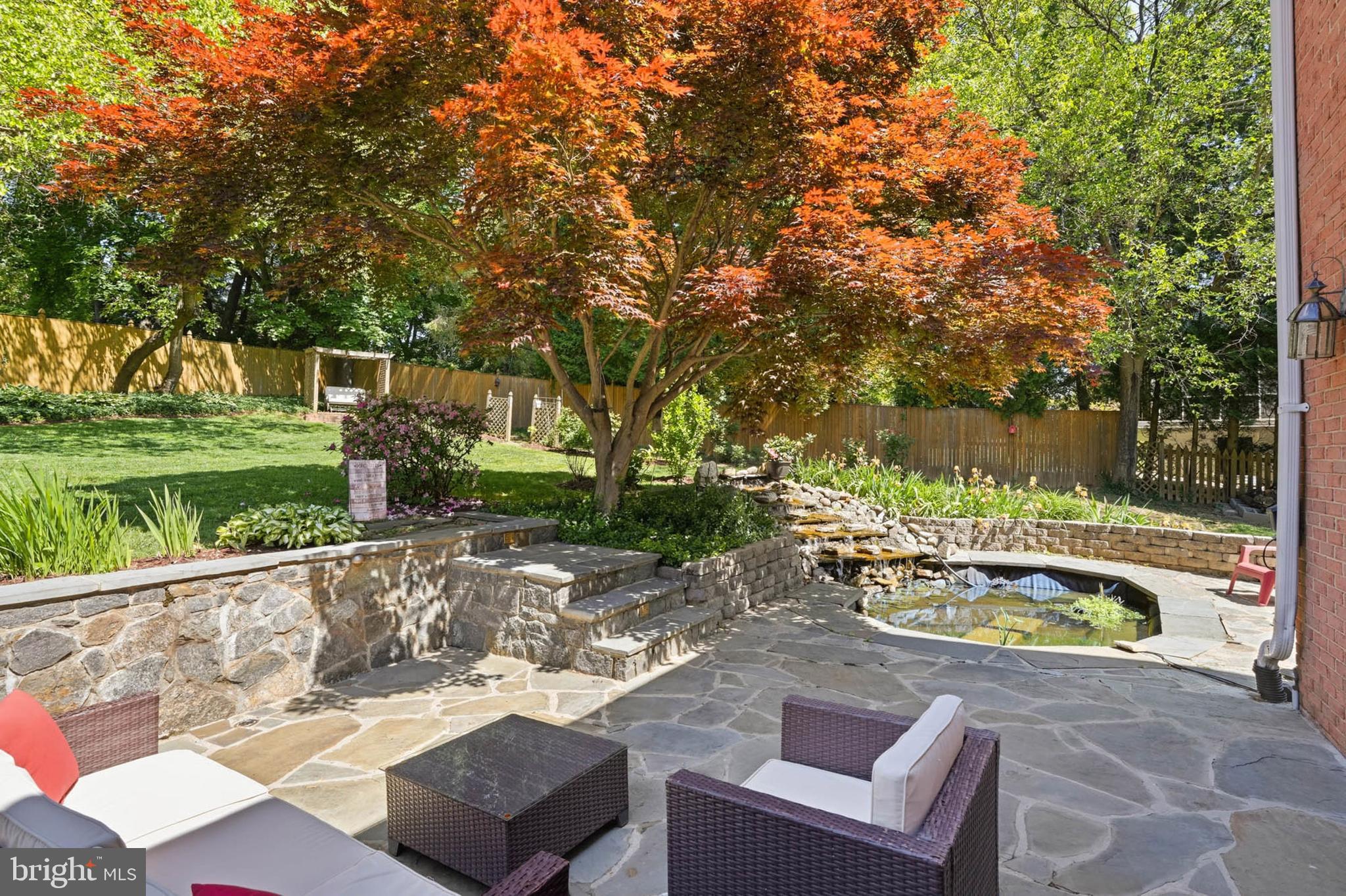 LAYTONSVILLE OUTSIDE - Residential