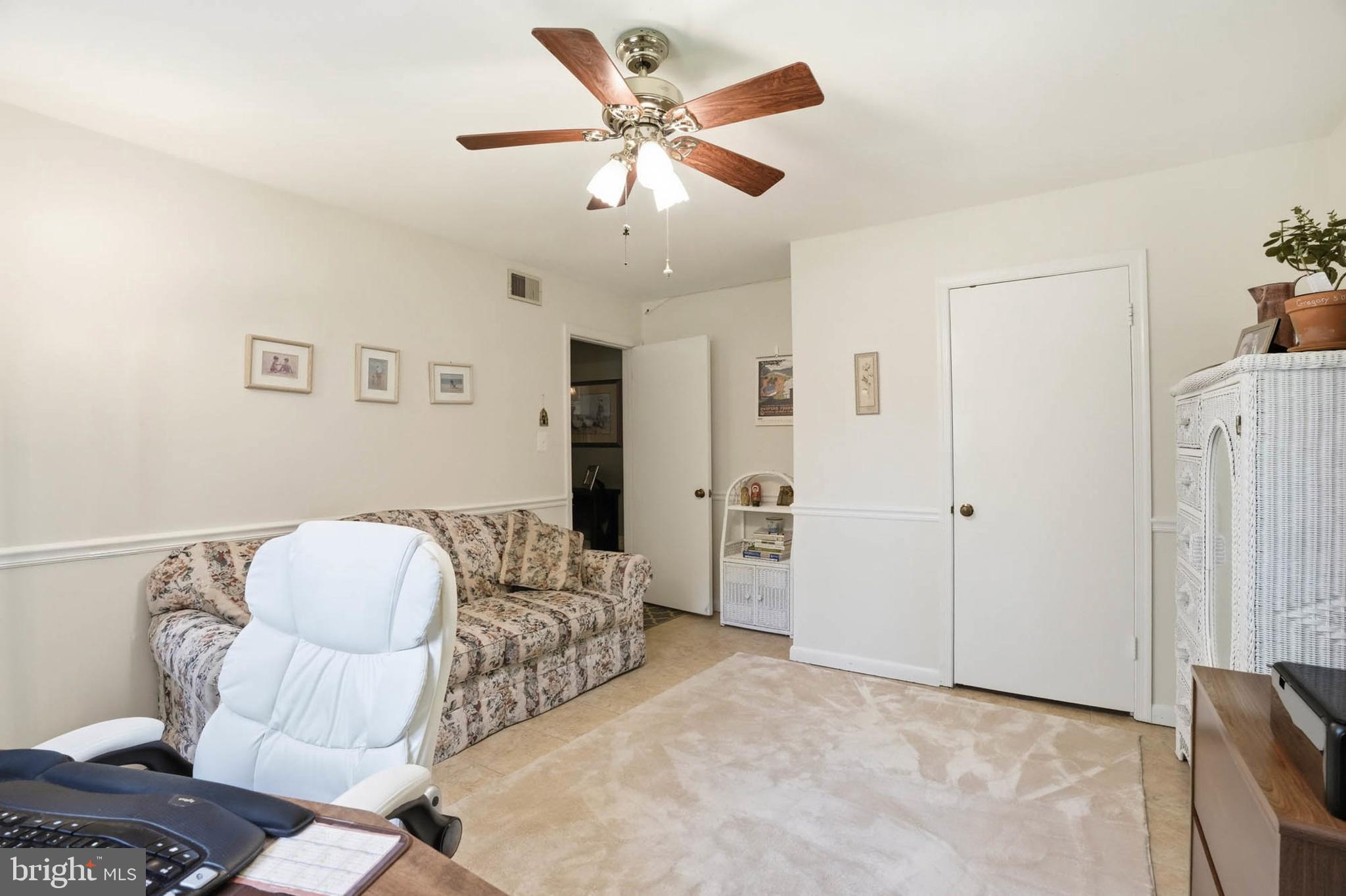 LAYTONSVILLE OUTSIDE - Residential