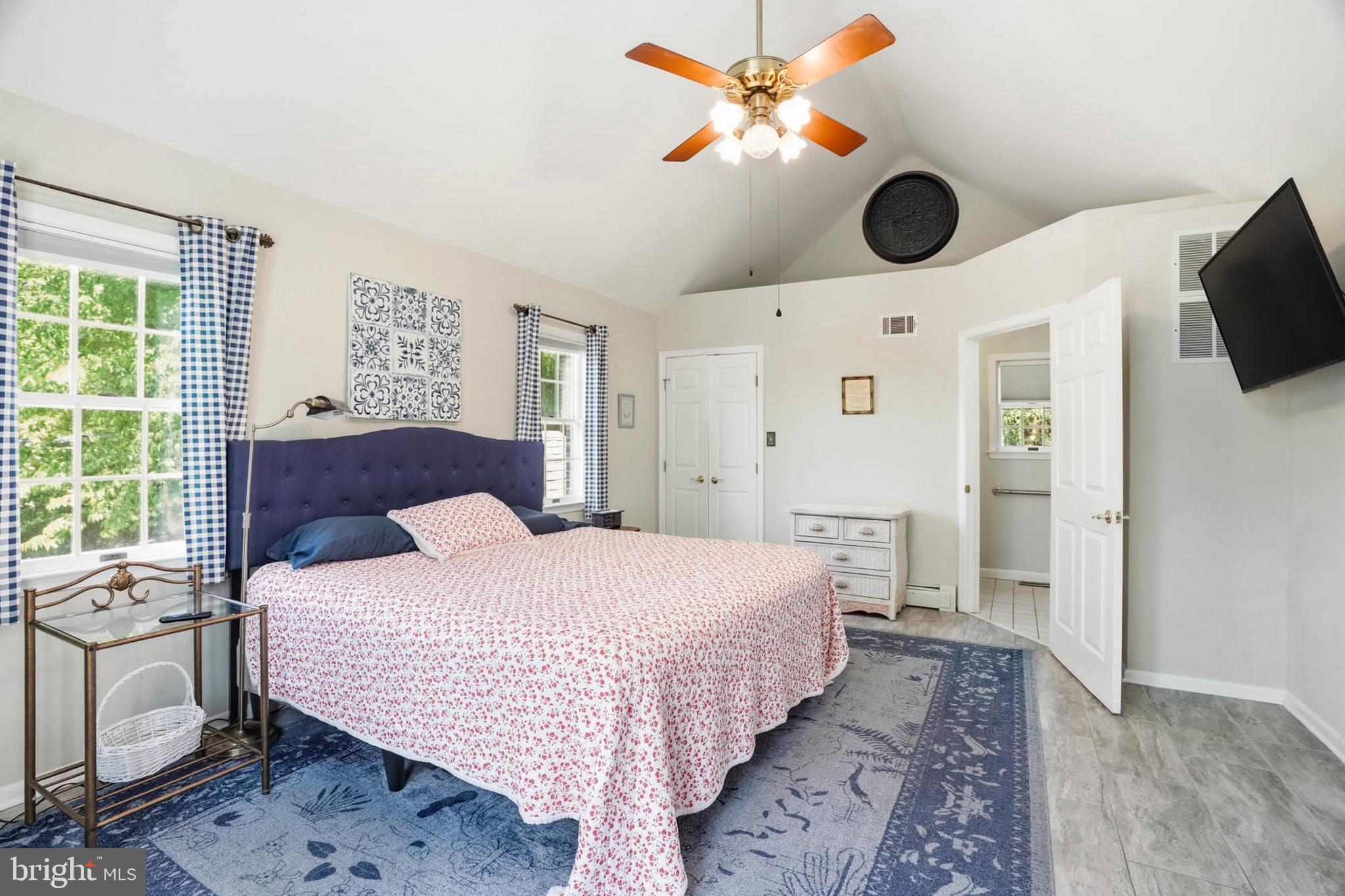 LAYTONSVILLE OUTSIDE - Residential