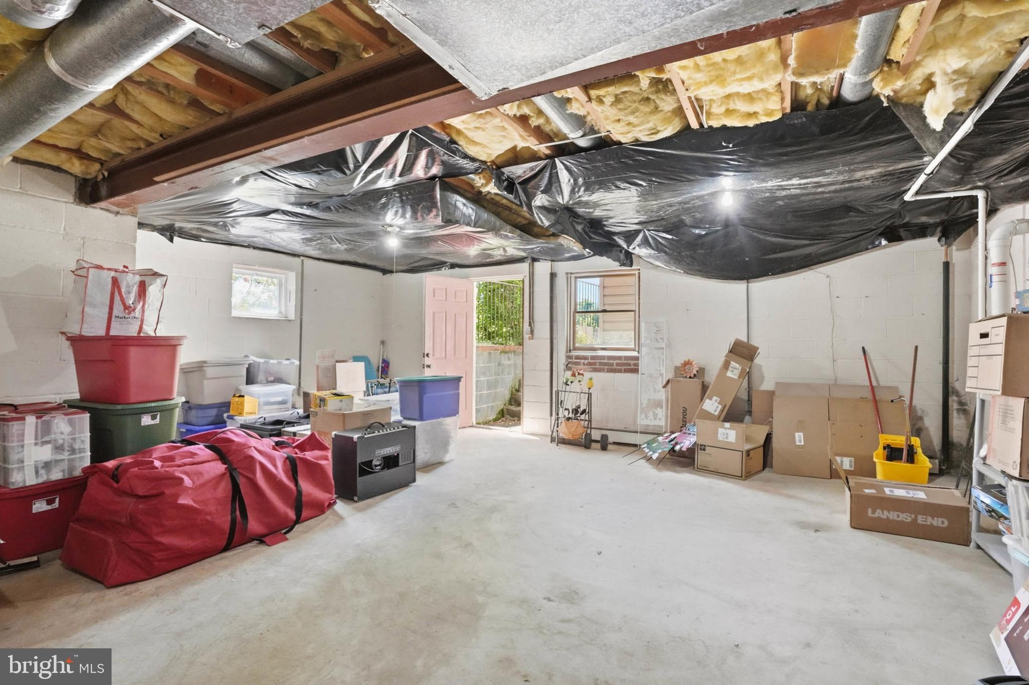 LAYTONSVILLE OUTSIDE - Residential
