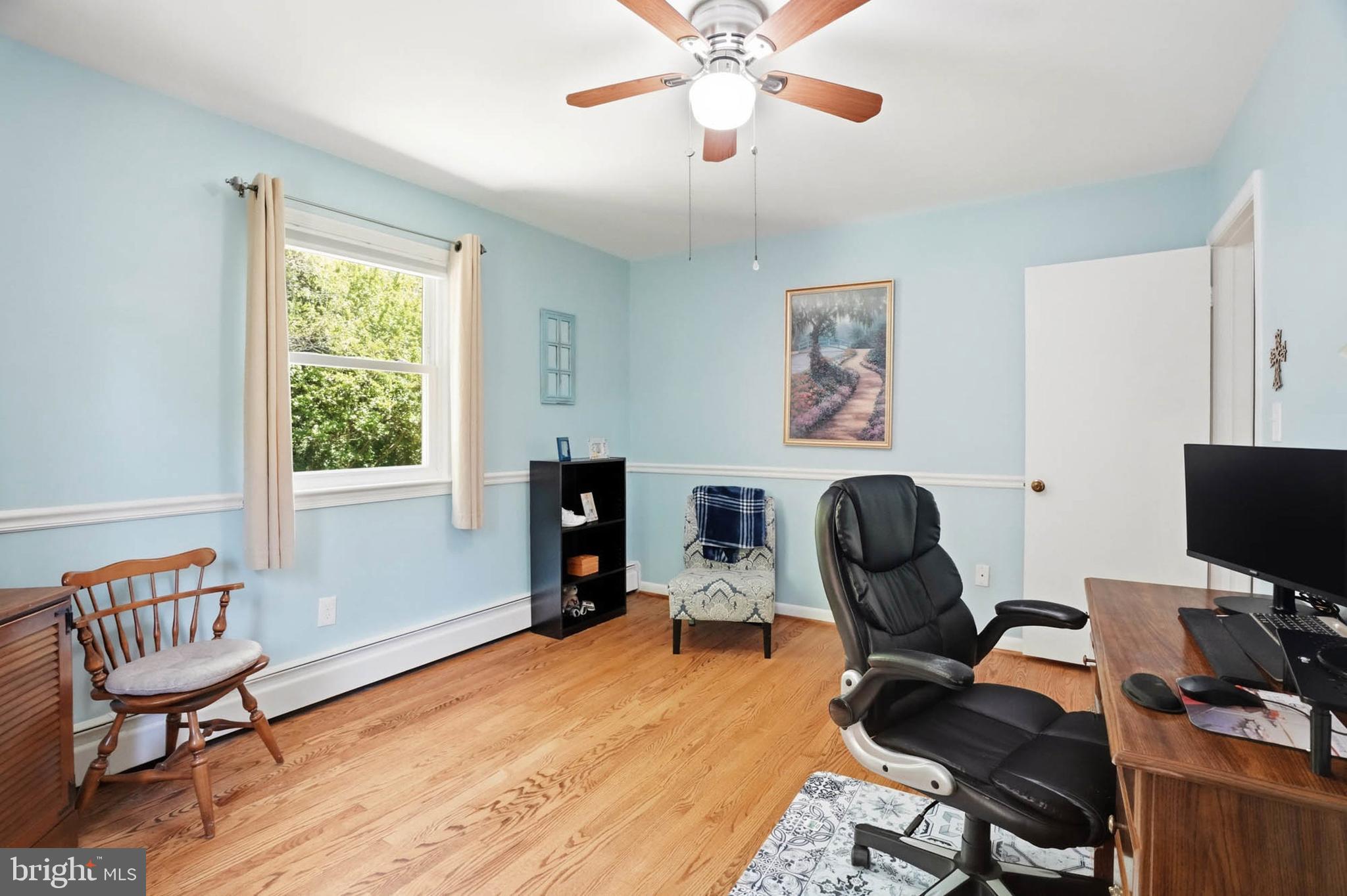LAYTONSVILLE OUTSIDE - Residential