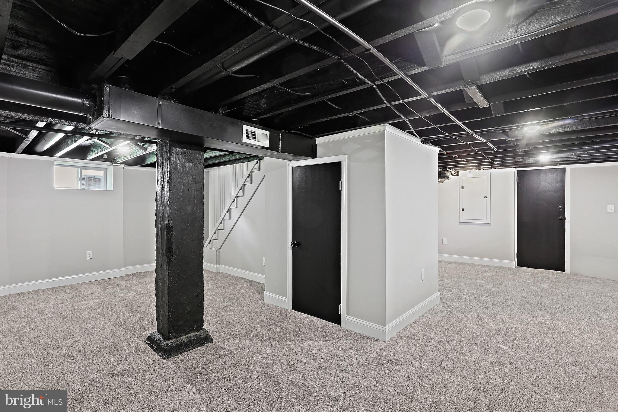 WINSTON GOVANS - Residential