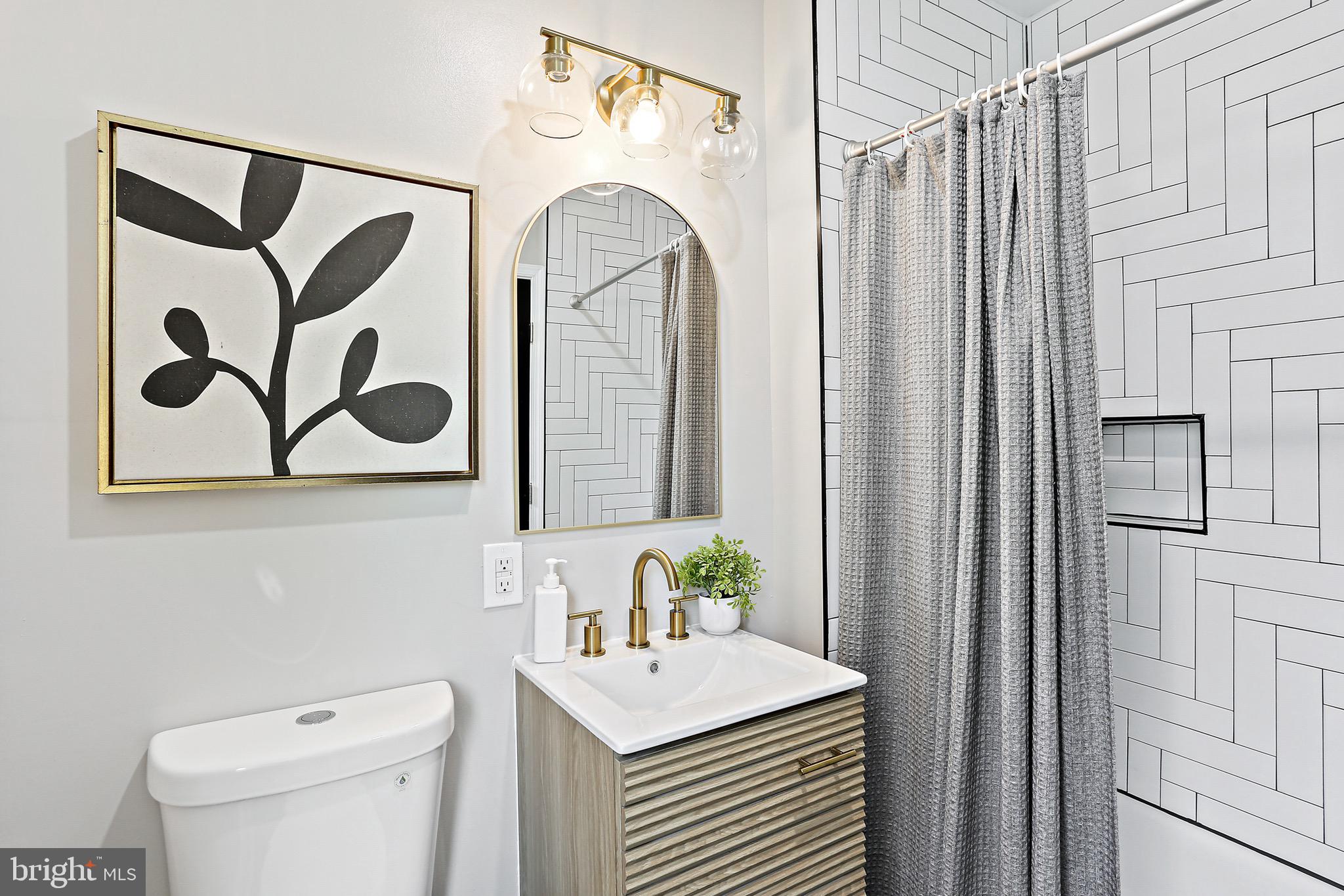 WINSTON GOVANS - Residential