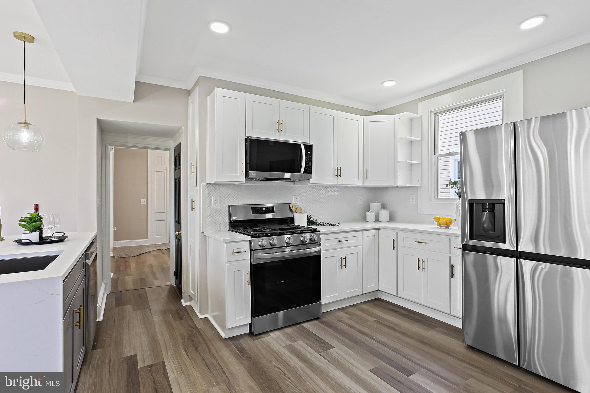 WINSTON GOVANS - Residential