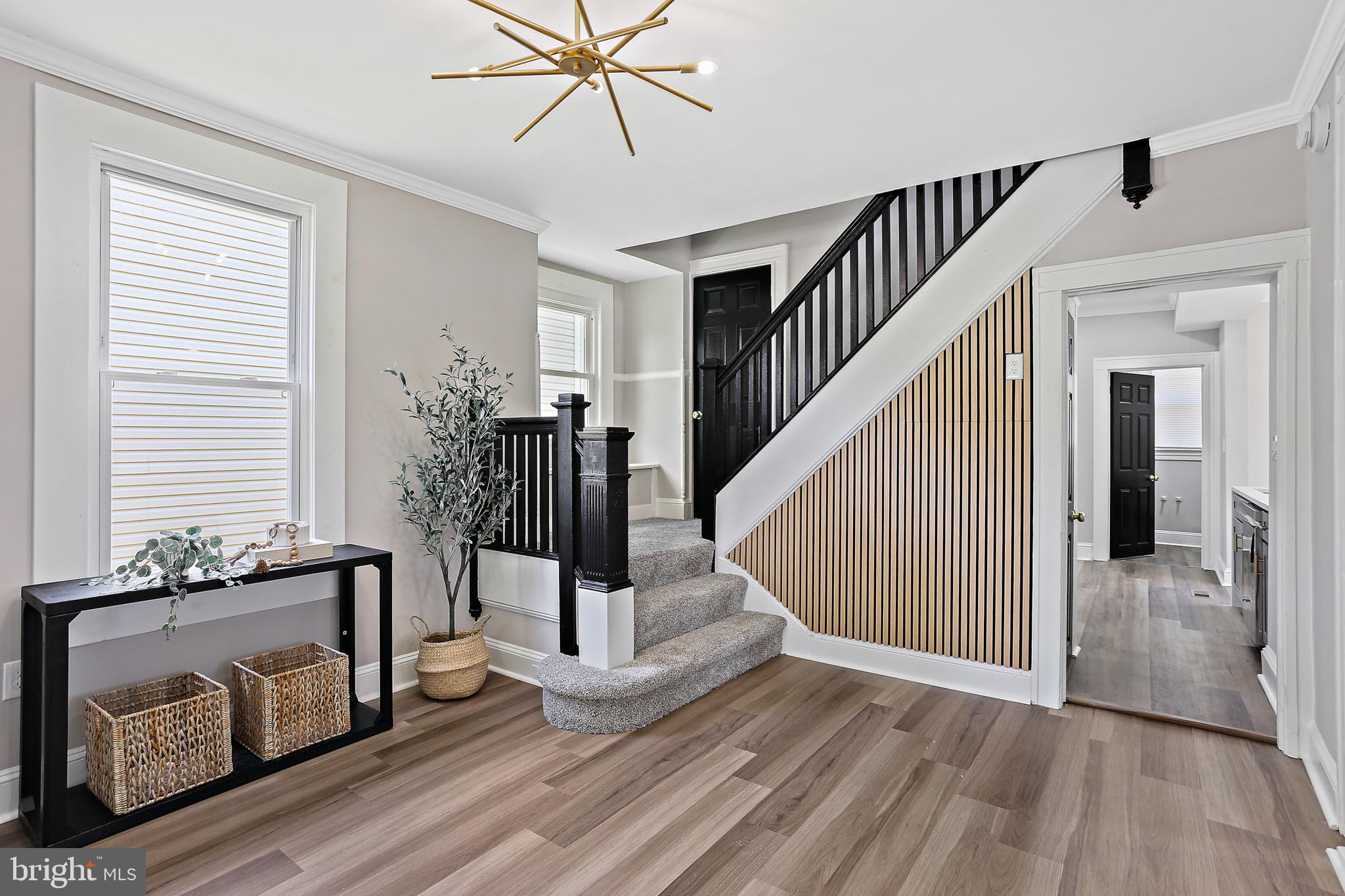 WINSTON GOVANS - Residential