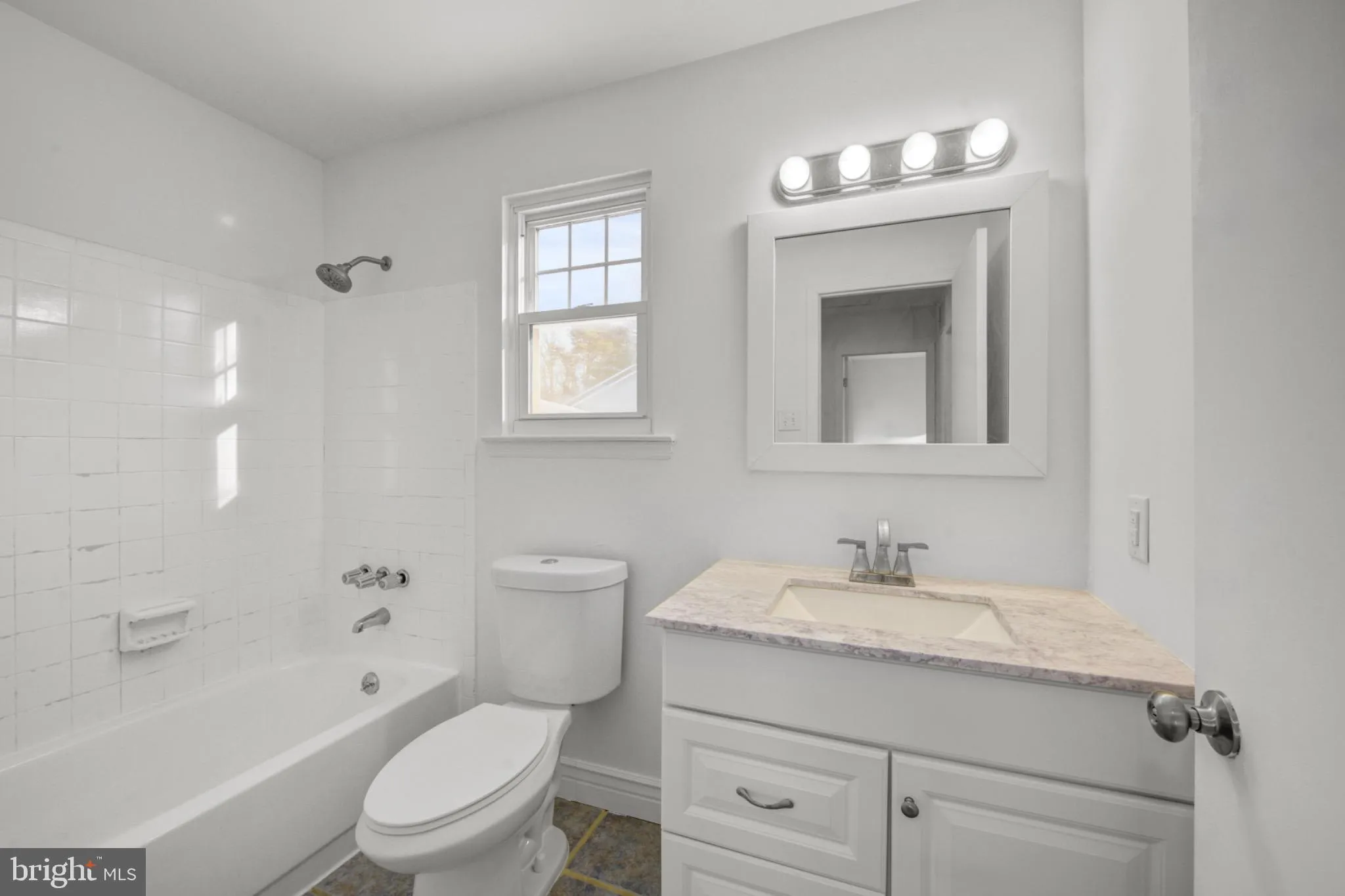 Sicklerville, New Jersey 08081, United States, 3 Bedrooms Bedrooms, ,3 BathroomsBathrooms,Residential,Active,256755