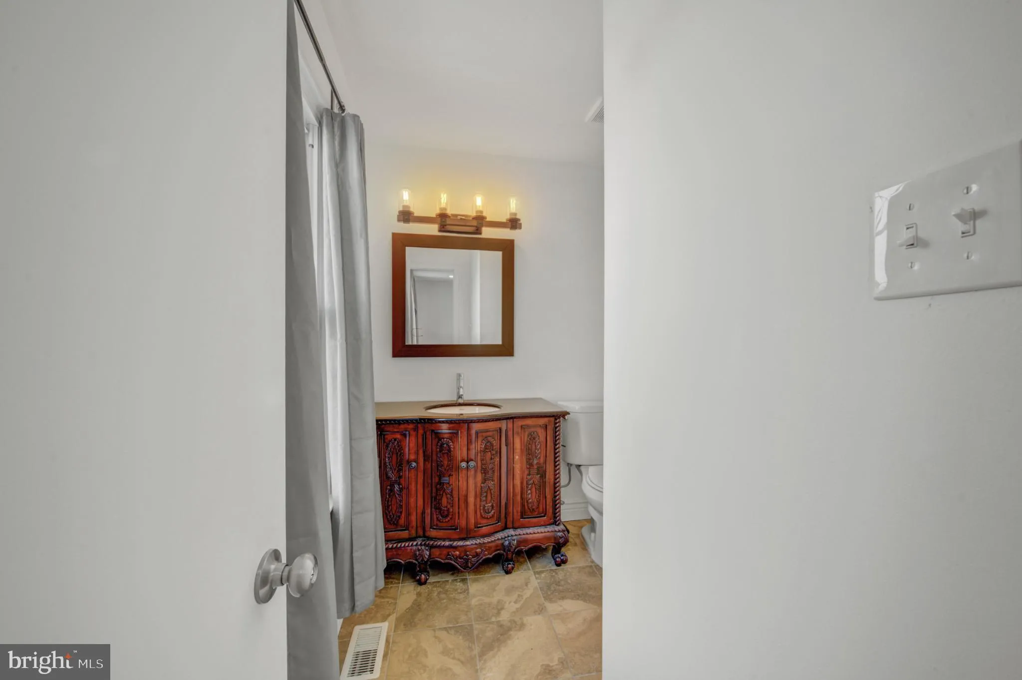 Sicklerville, New Jersey 08081, United States, 3 Bedrooms Bedrooms, ,3 BathroomsBathrooms,Residential,Active,256755