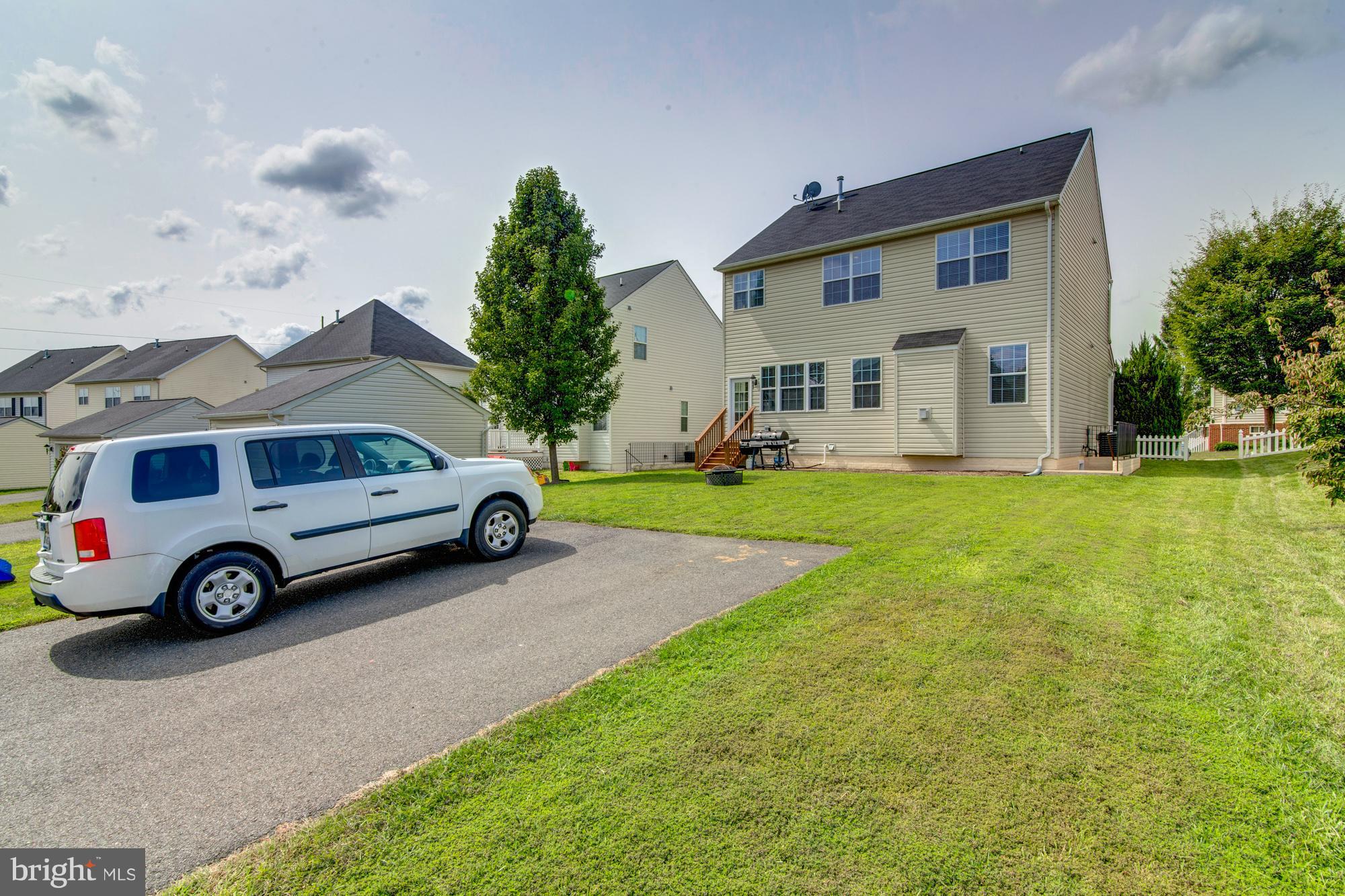 MEADOWS AT MORRIS FARM - Residential