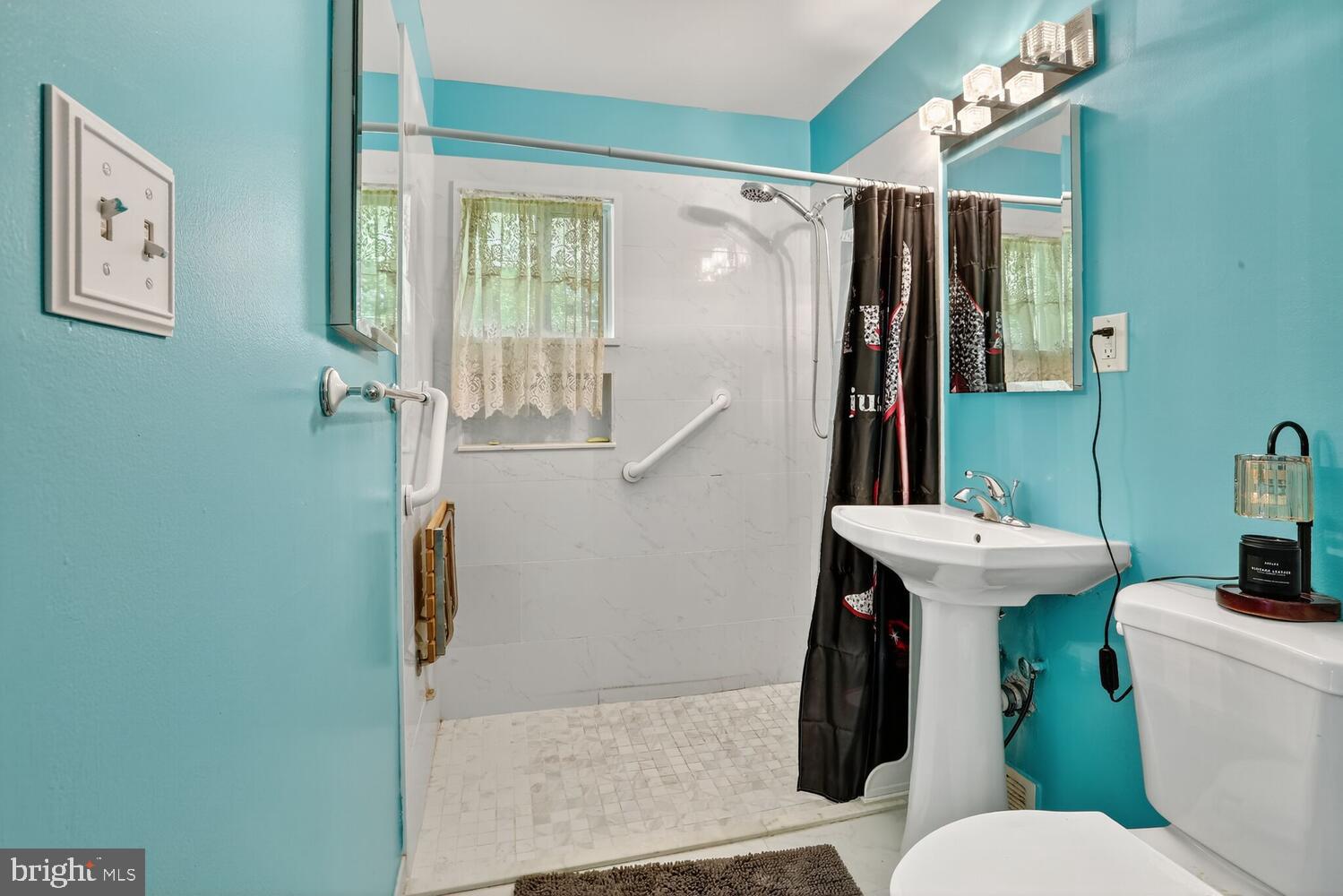 NORTH SPRINGFIELD - Residential