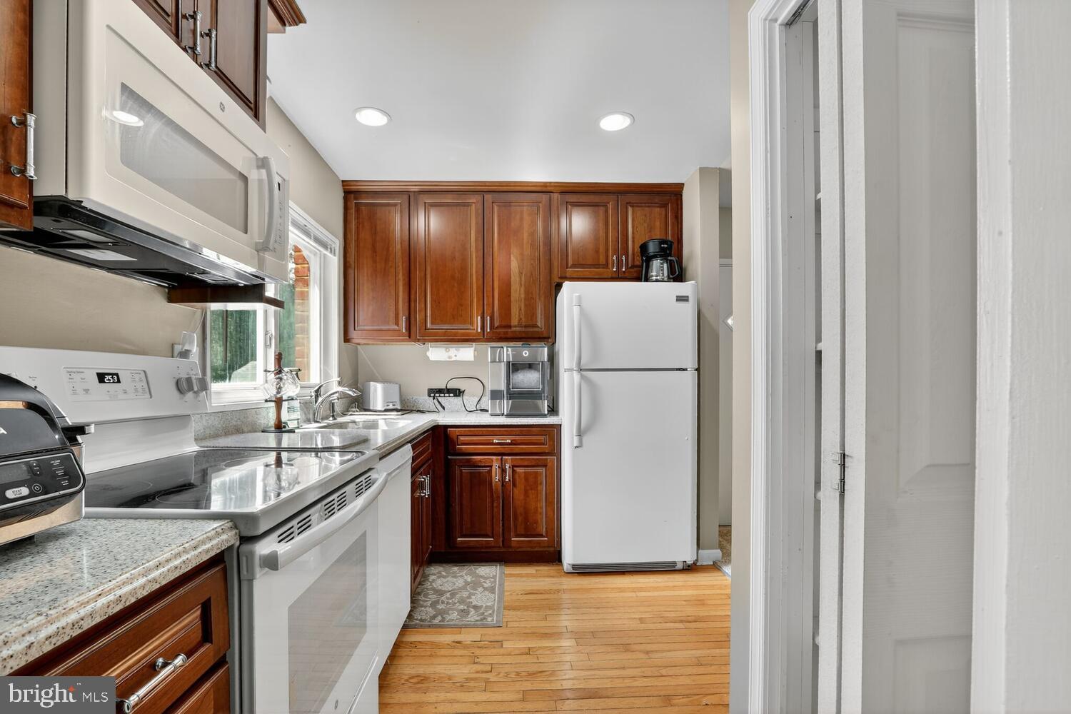 NORTH SPRINGFIELD - Residential