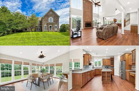 Photo of 5548 Eiseley Court, WARRENTON, VA 20187 (MLS # VAFQ2021452)