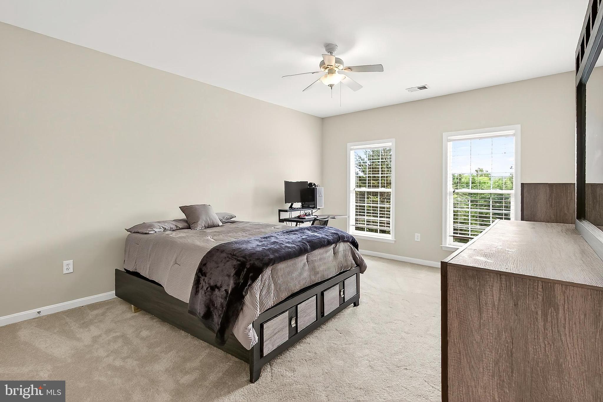 JAMISONS FARM - Residential