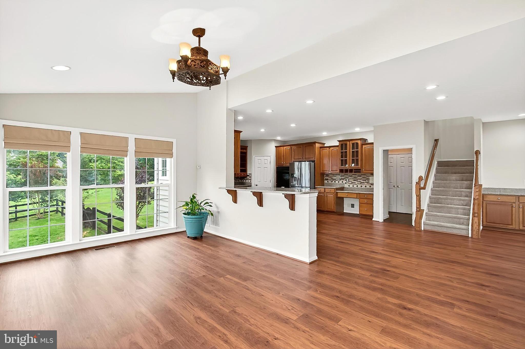 JAMISONS FARM - Residential