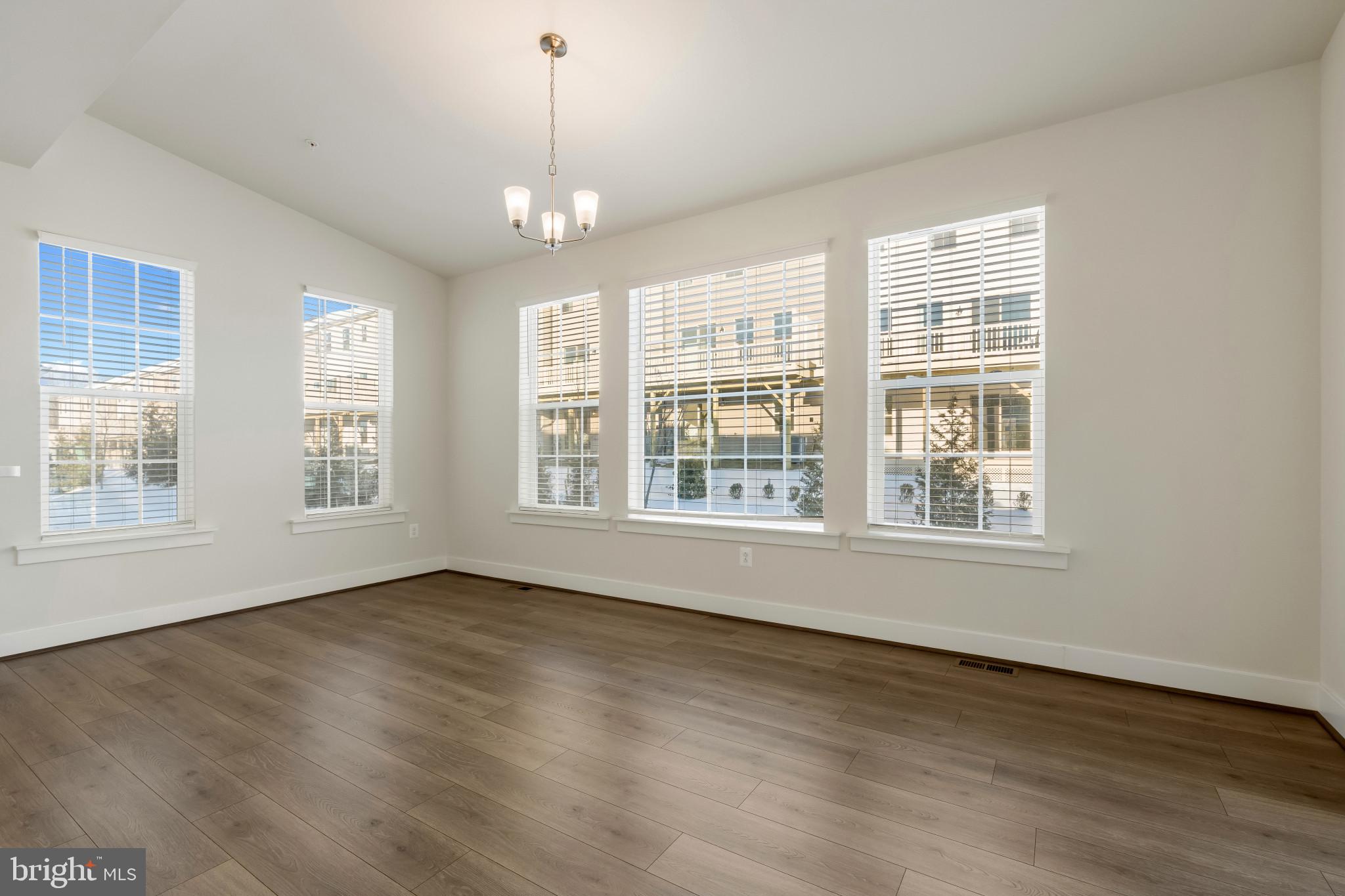 SIGNATURE CLUB - Residential