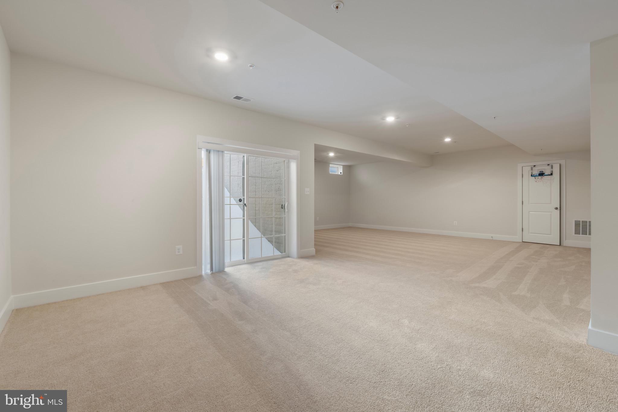 SIGNATURE CLUB - Residential