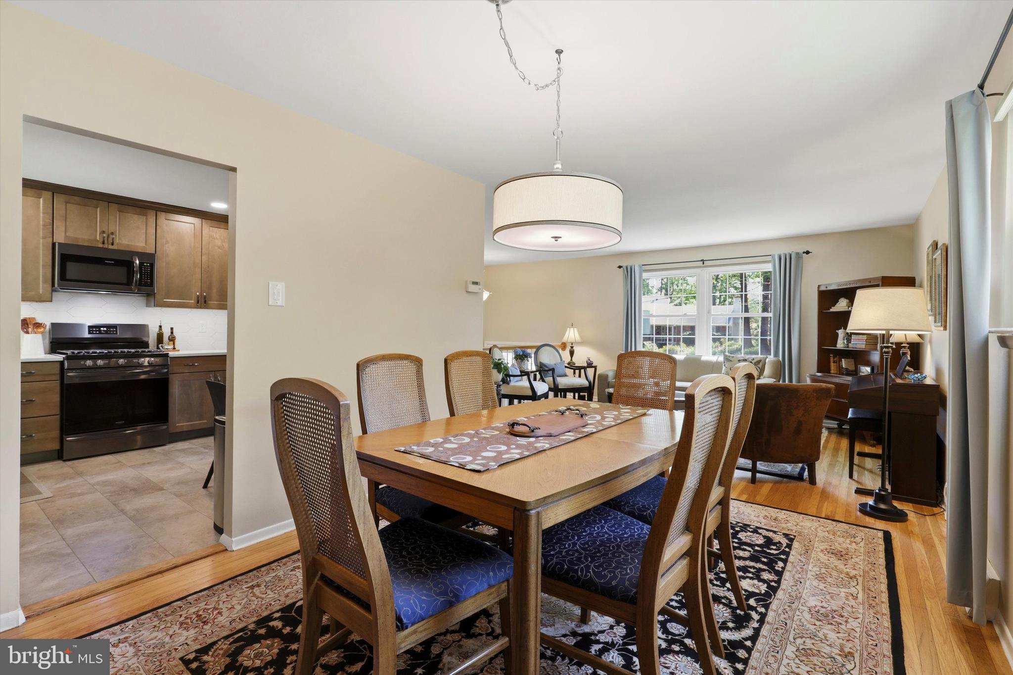 WILLOW MANOR - Residential