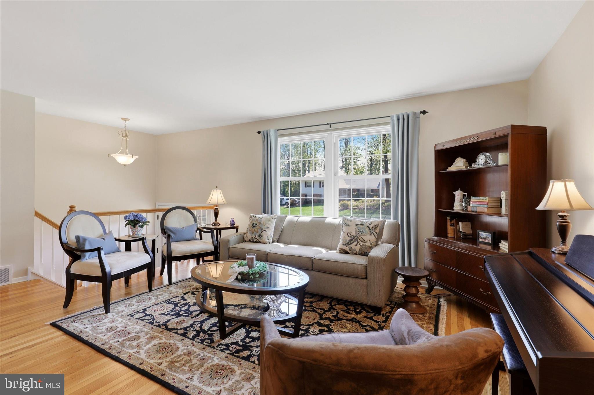 WILLOW MANOR - Residential