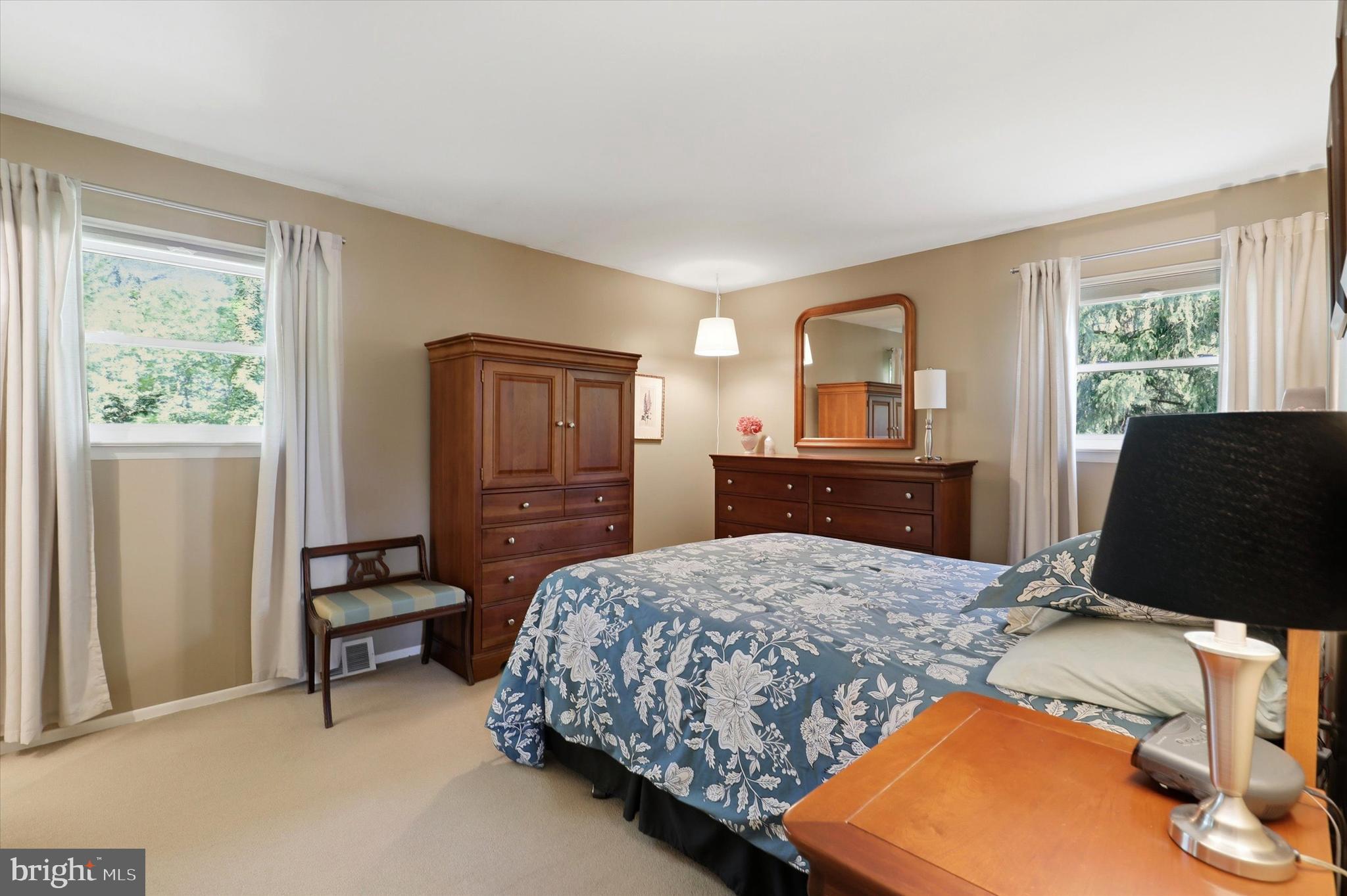 WILLOW MANOR - Residential