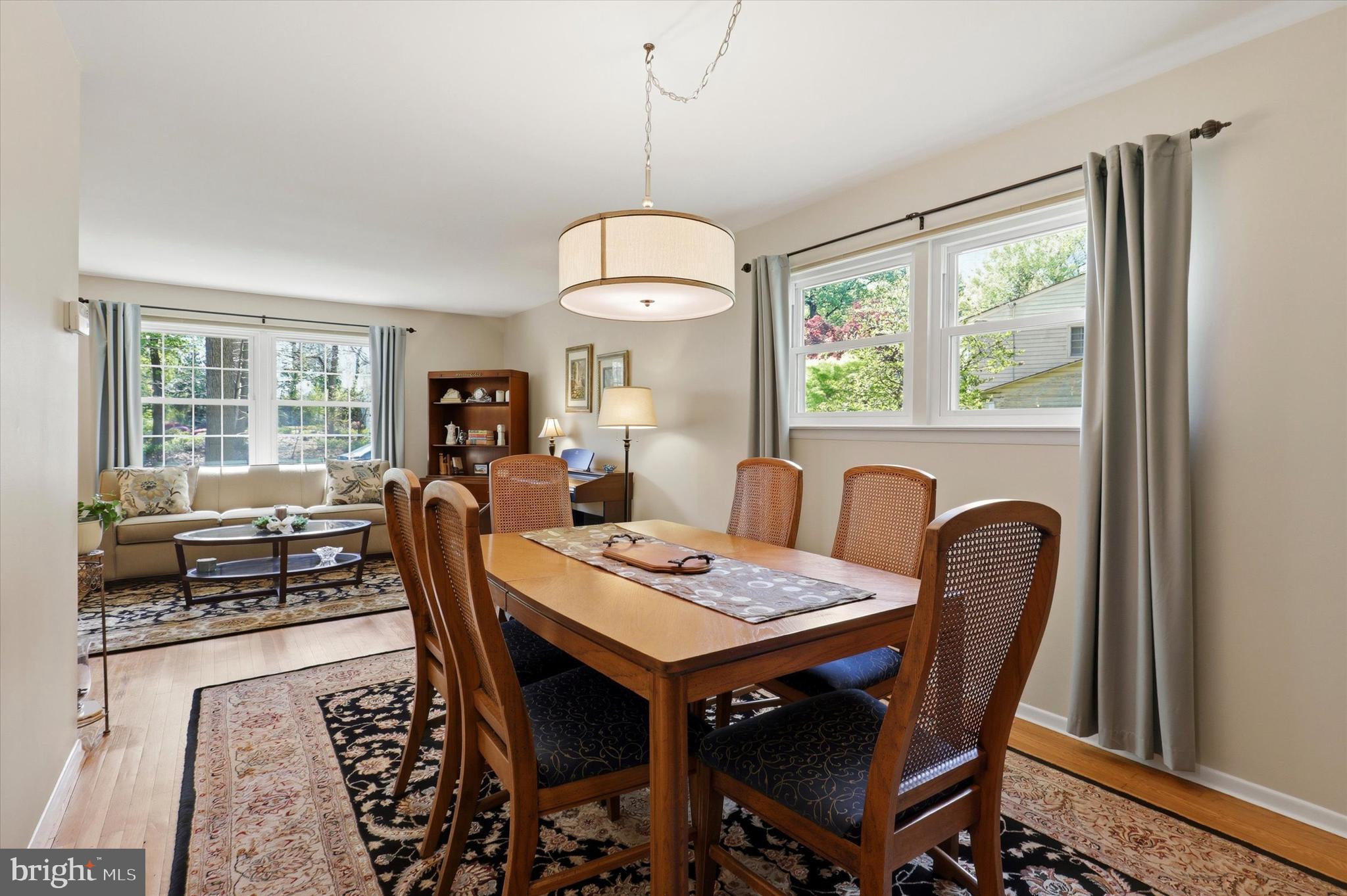 WILLOW MANOR - Residential