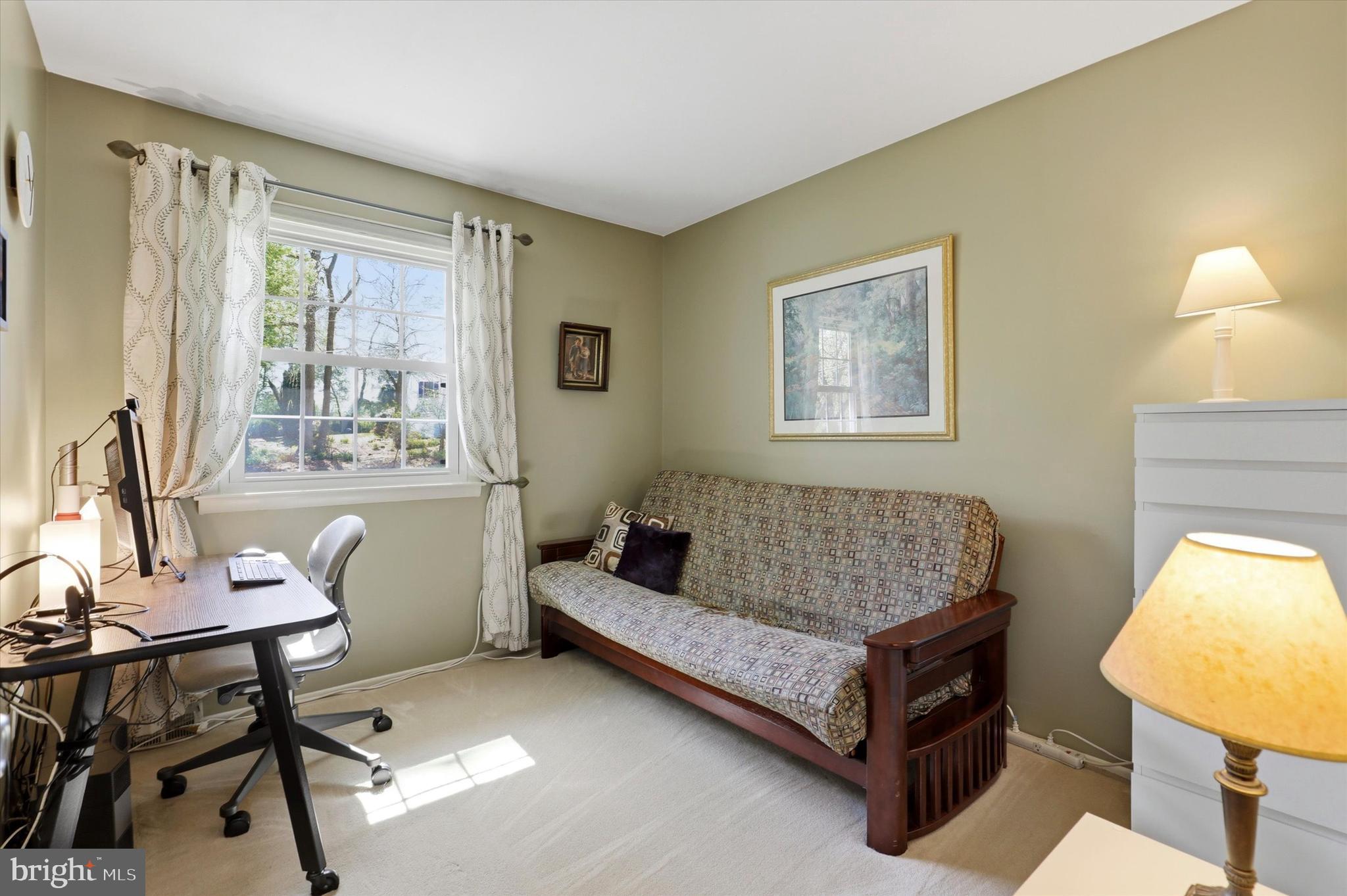 WILLOW MANOR - Residential
