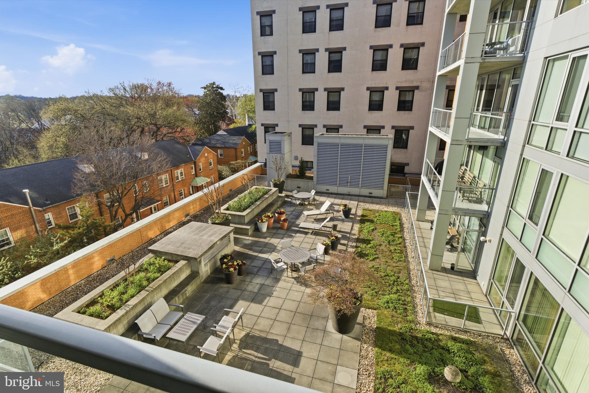 ADAGIO - Residential