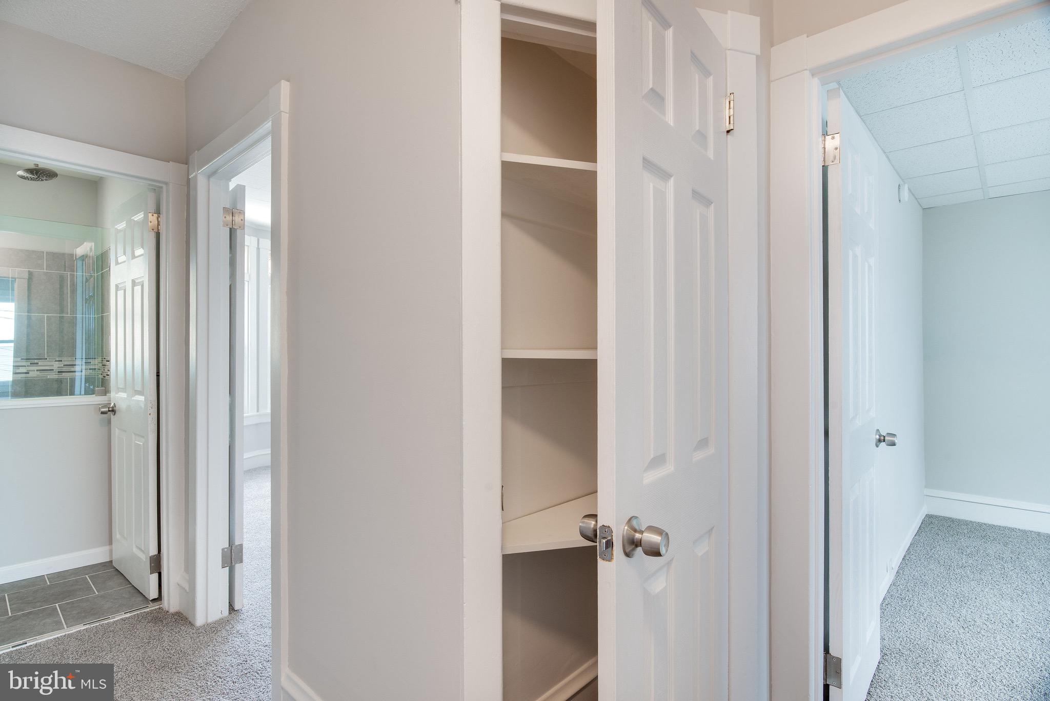 NORTHWEST READING - Residential