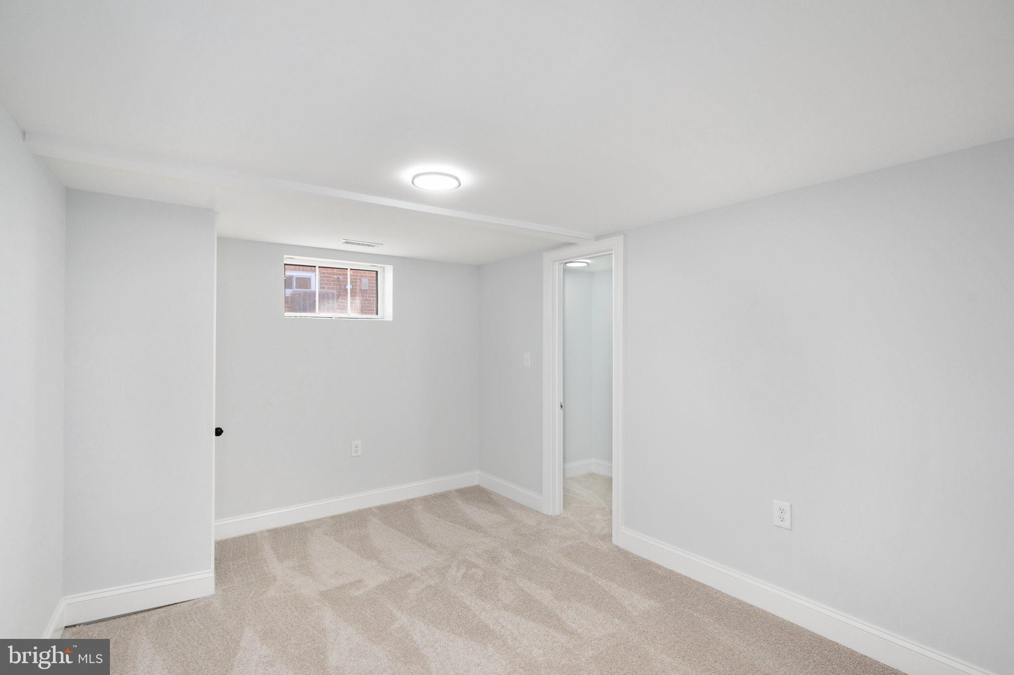 BROAD ACRES - Residential