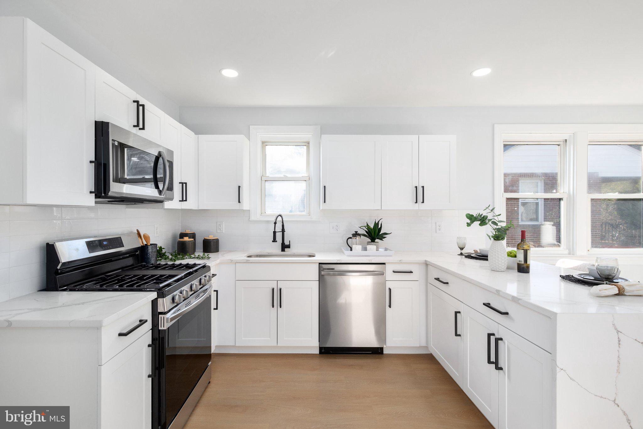 BROAD ACRES - Residential