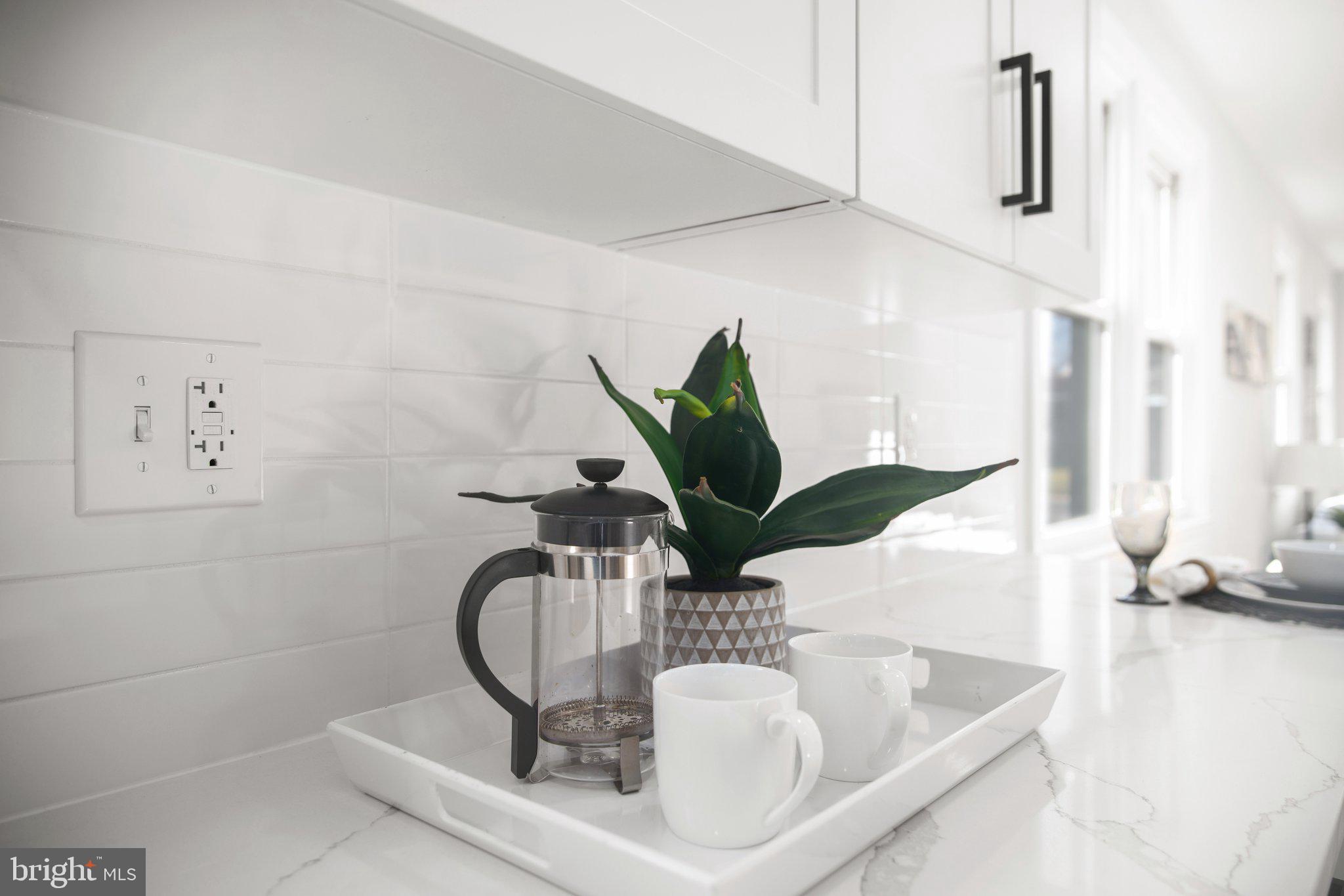 BROAD ACRES - Residential