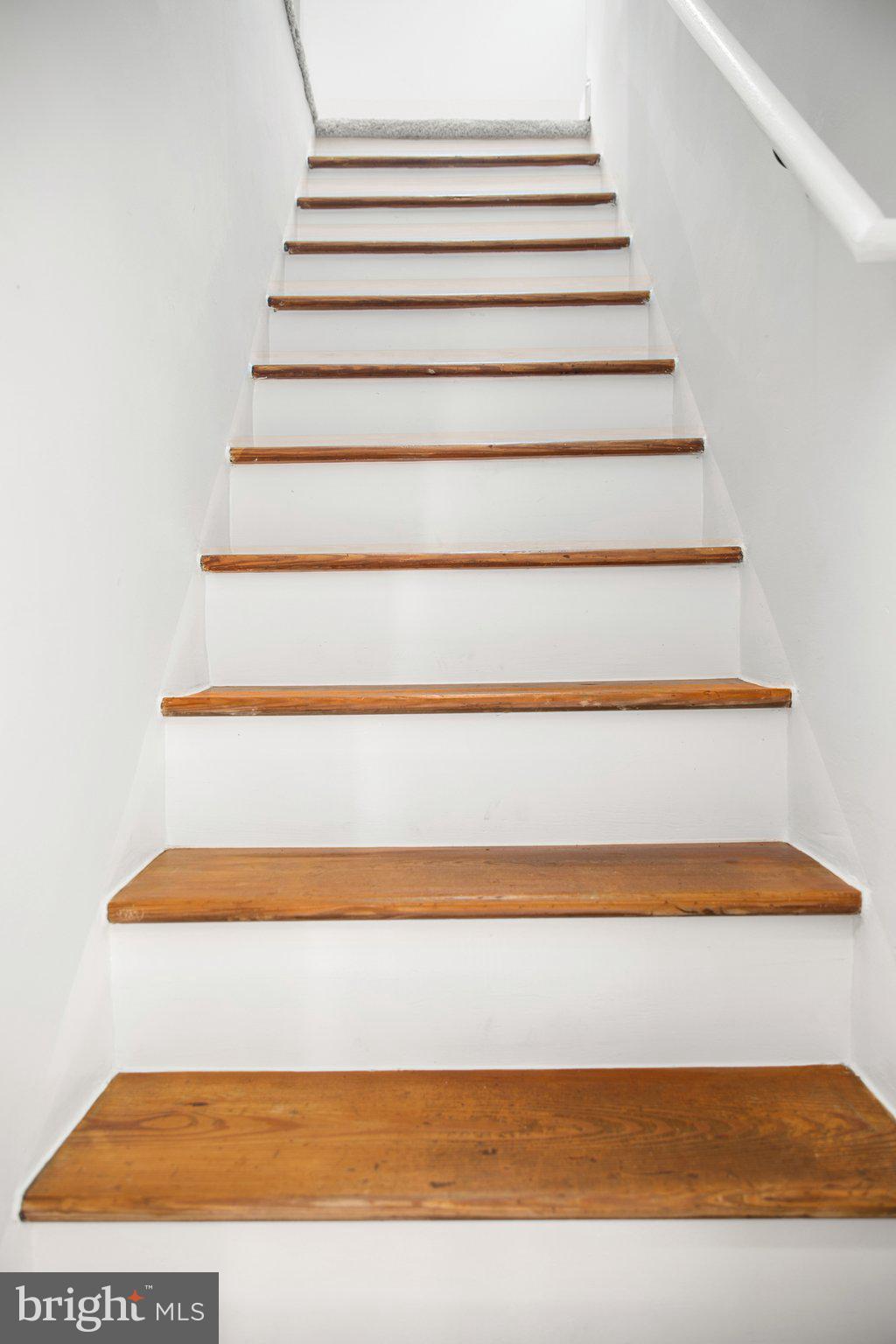 BROAD ACRES - Residential