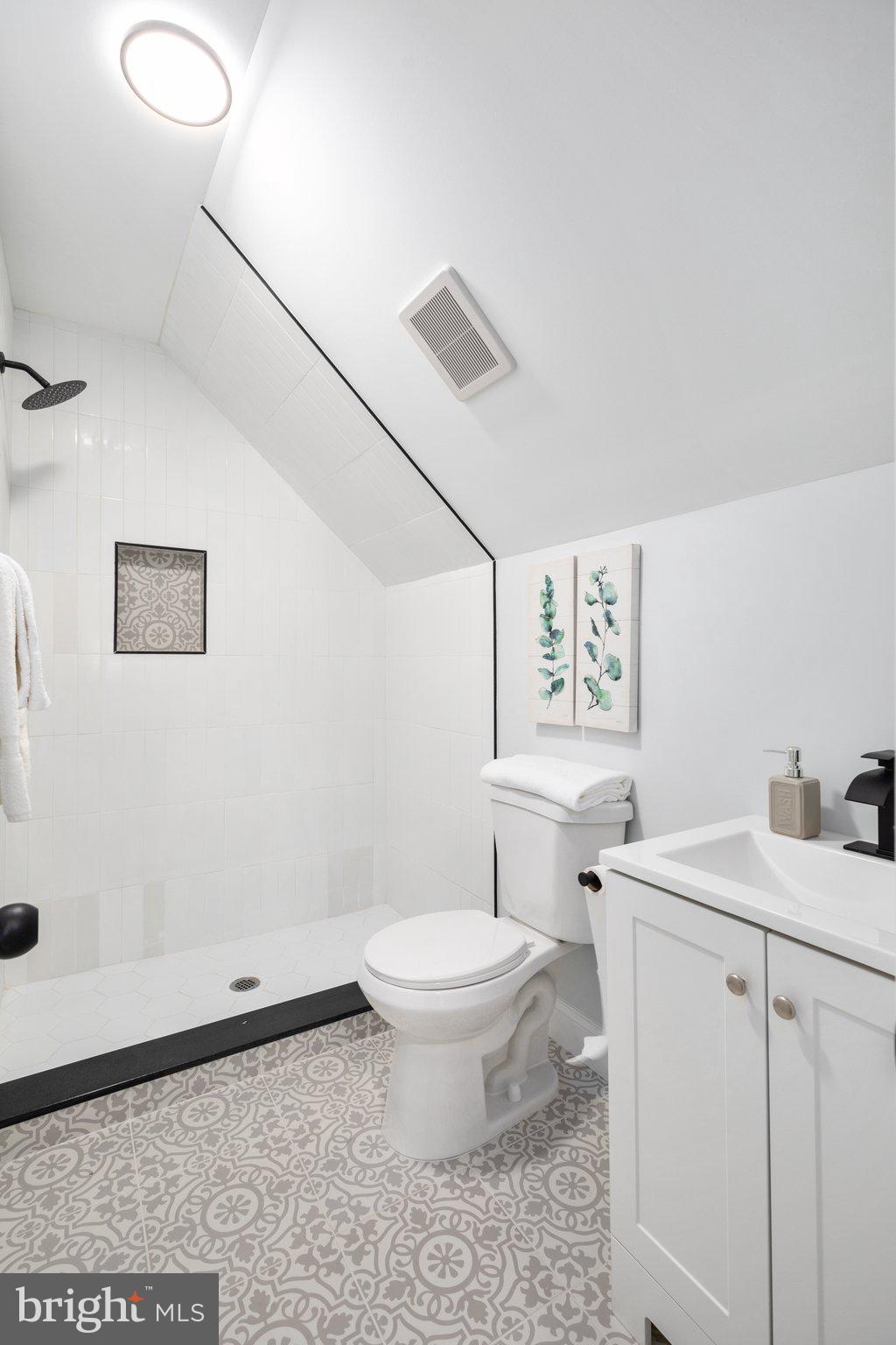 BROAD ACRES - Residential