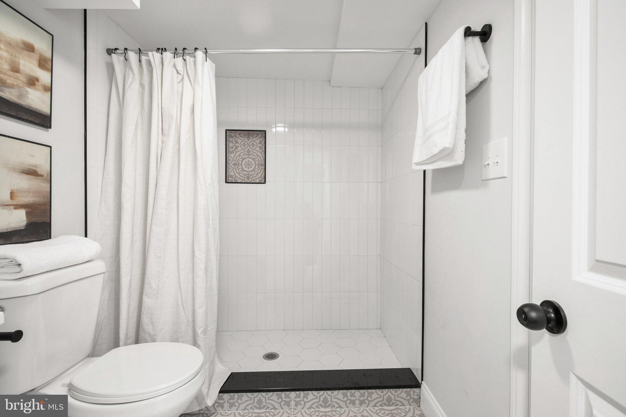 BROAD ACRES - Residential