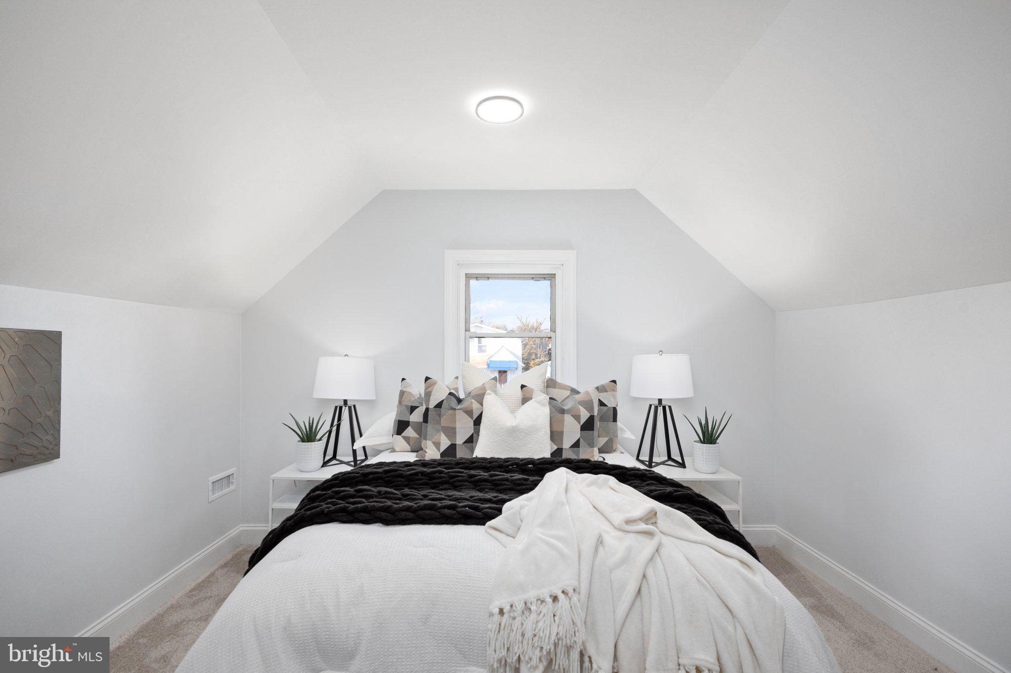 BROAD ACRES - Residential