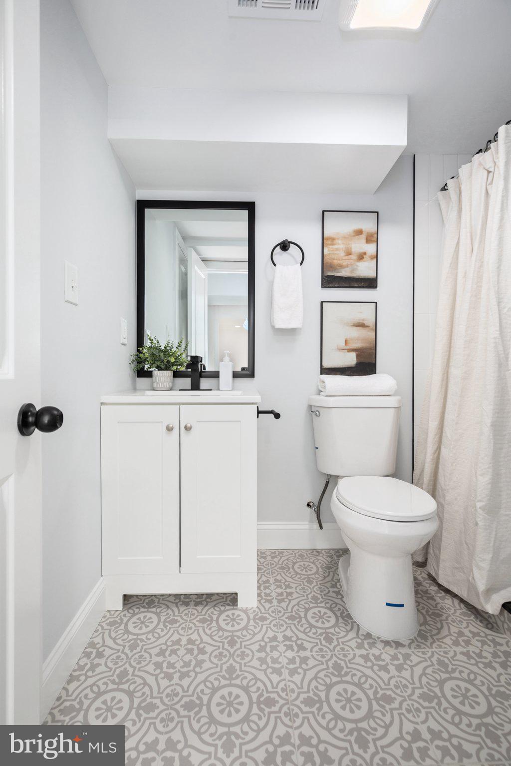 BROAD ACRES - Residential