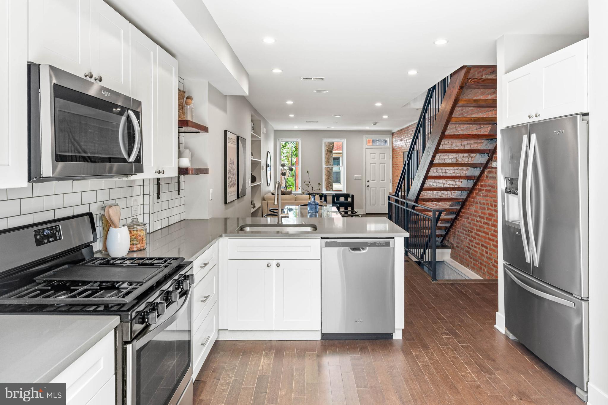 POINT BREEZE - Residential